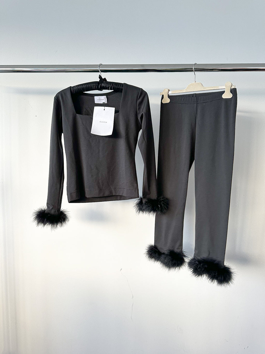 Sleeper The Weekend Chic Black Feather-Trim Pyjama Set