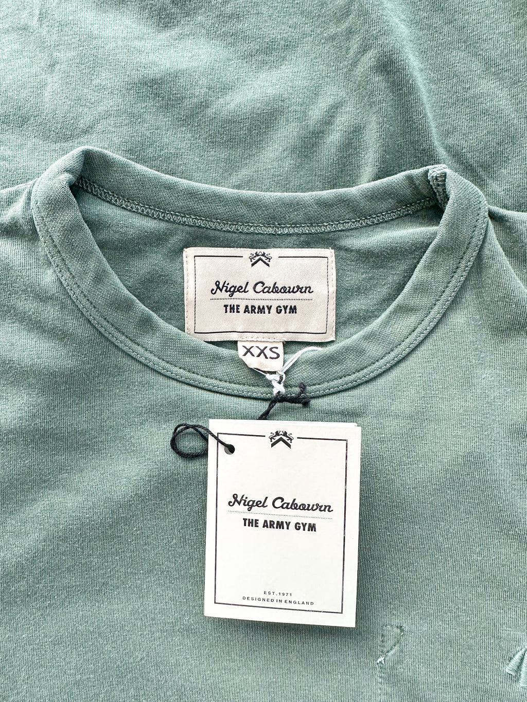 تي شيرت عسكري دنيم أزرق من Nigel Cabourn