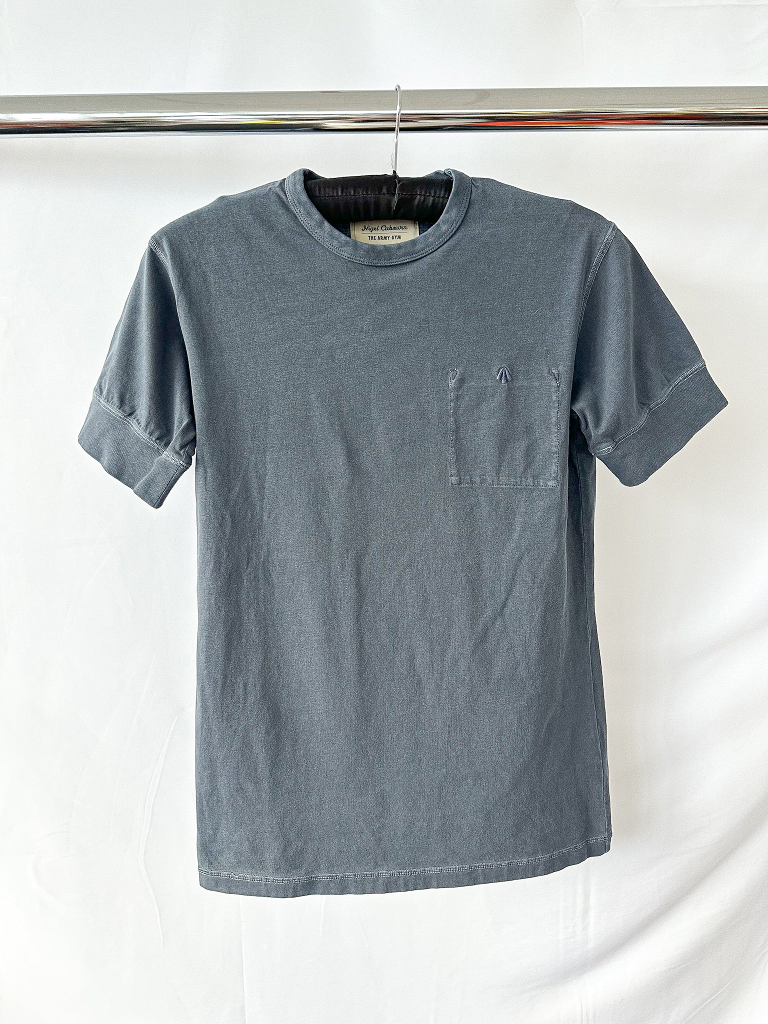 Nigel Cabourn Niebieska dżinsowa koszulka wojskowa