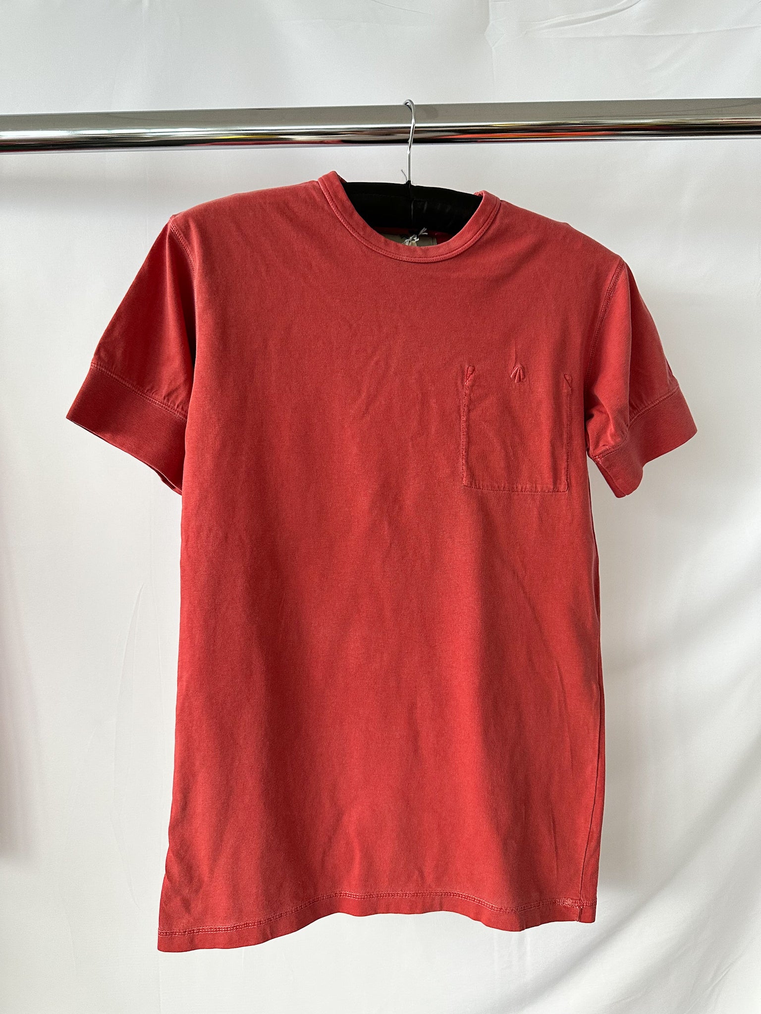 Nigel Cabourn Niebieska dżinsowa koszulka wojskowa