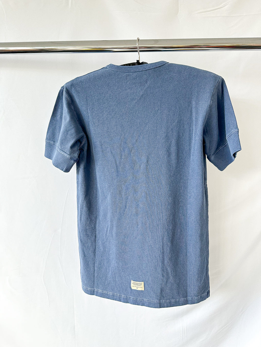 Nigel Cabourn Niebieska dżinsowa koszulka wojskowa