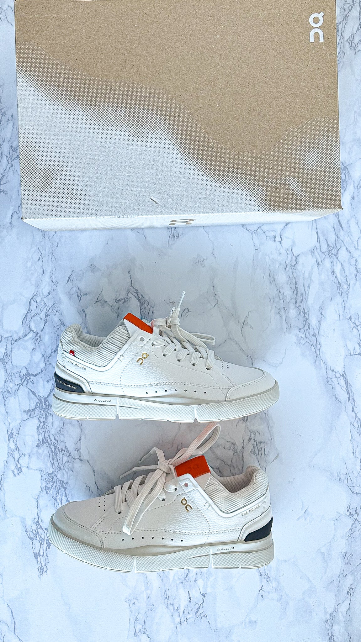 On Running The Roger Centre Court White Black Sneakers