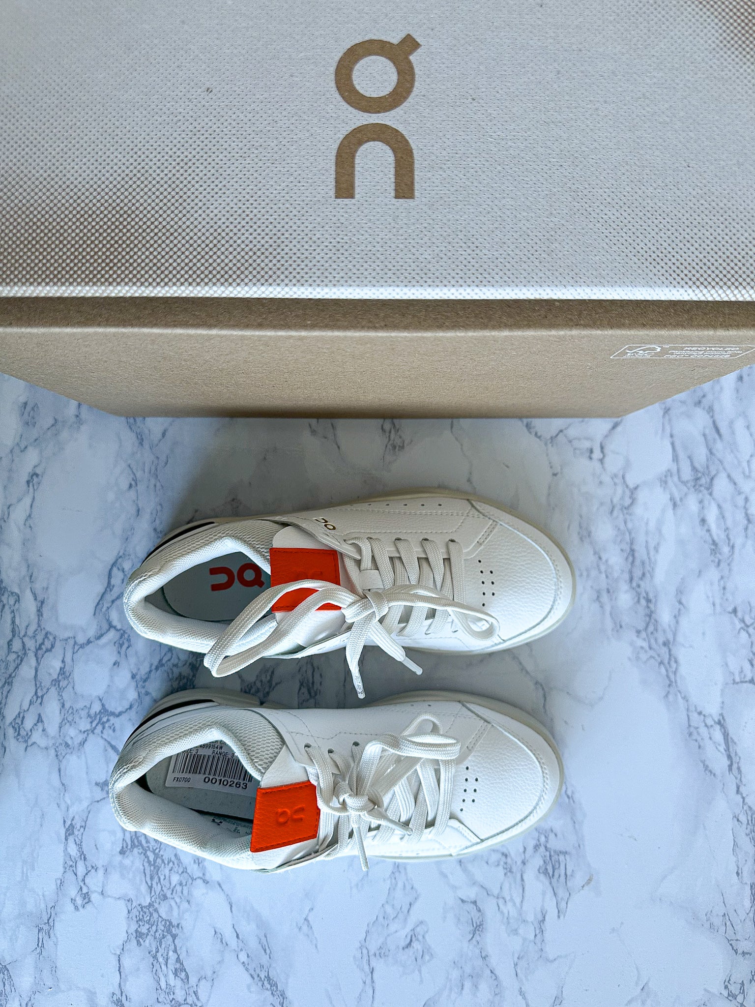 On Running The Roger Centre Court White Black Sneakers