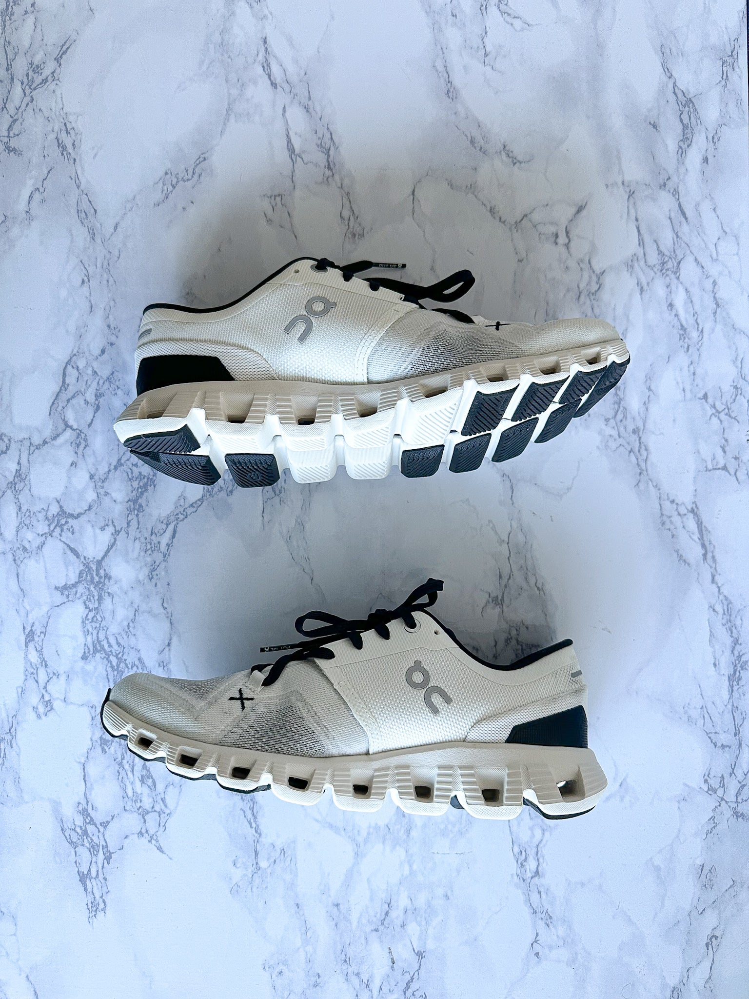 On Running Cloud X3 Sneakers In Black White