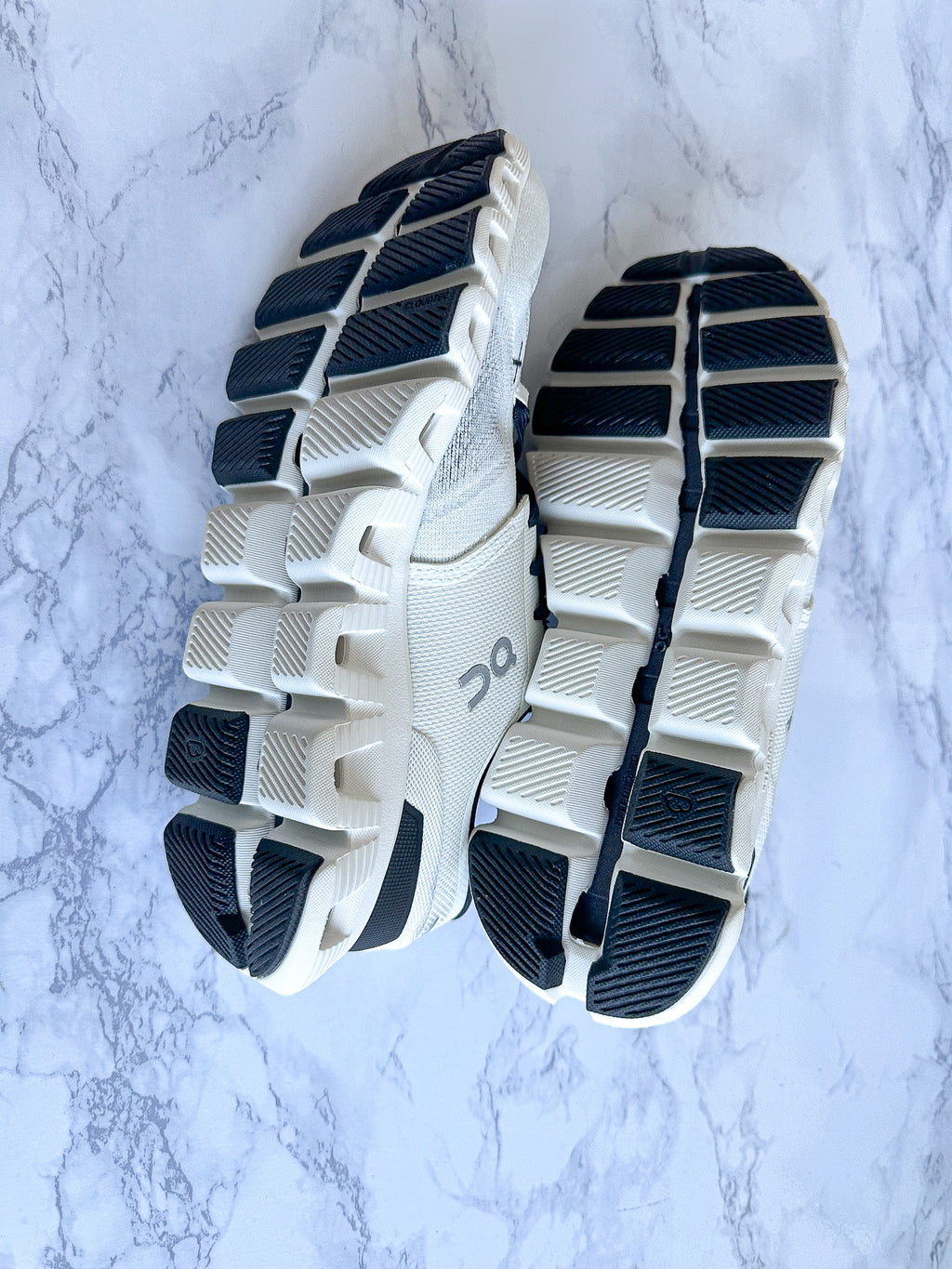 On Running Cloud X3 Sneakers In Black White