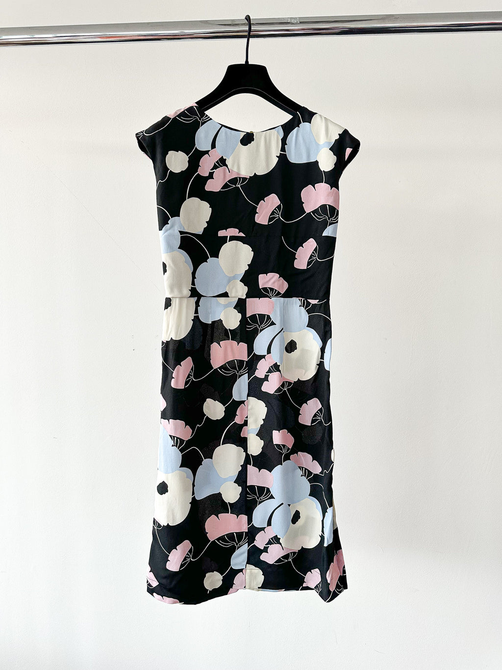 Robe à manches courtes à fleurs bleues Marni