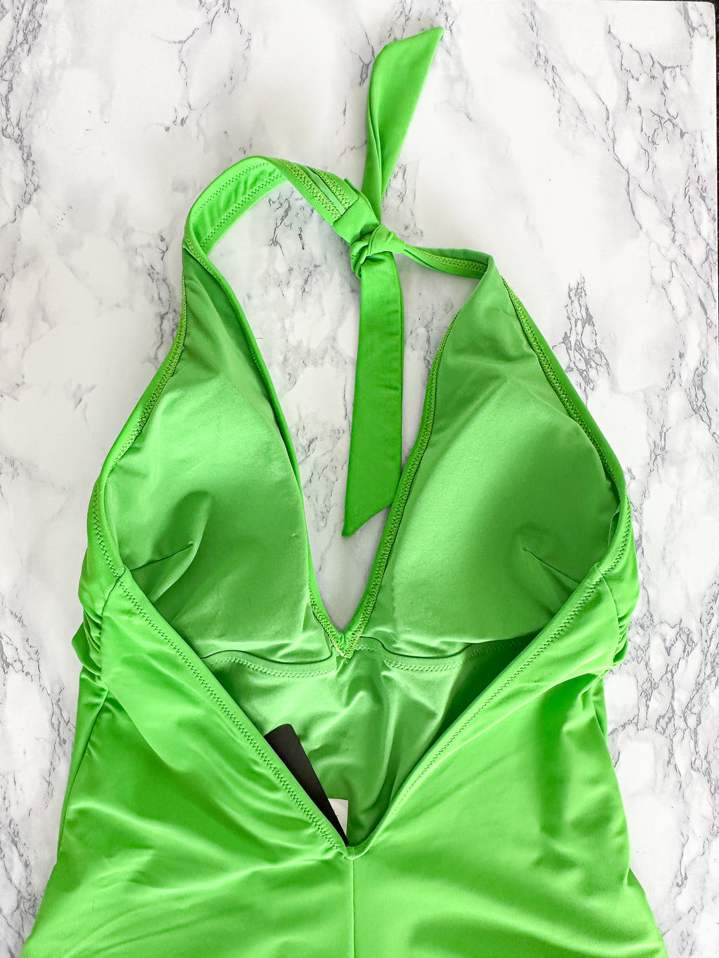 Maillot de bain une pièce vert à décolleté plongeant et dos nu Marina Rinaldi