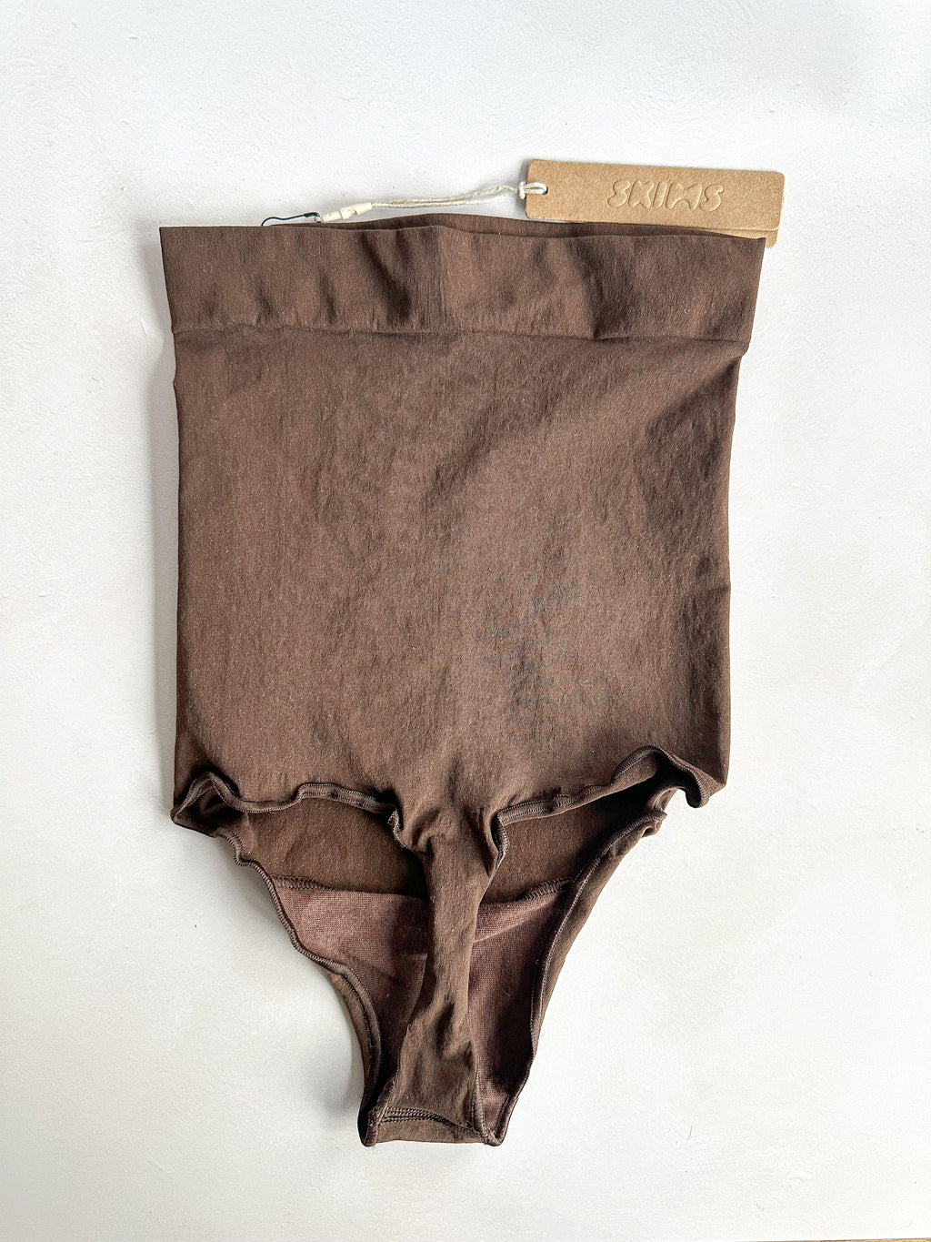 Skims Everyday Sculpt High Waisted Thong in Cocoa Brown