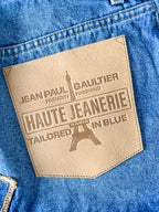 Mini-jupe en jean à grand logo Jean Paul Gaultier Haute Jeanerie