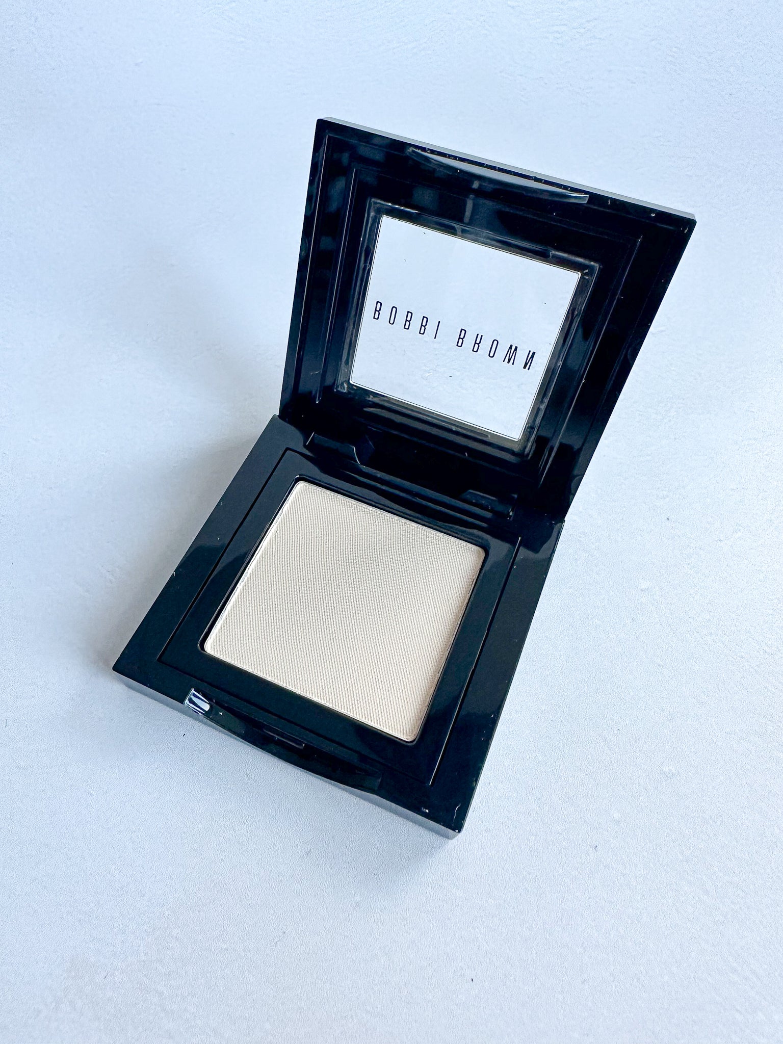 Fard à paupières Bobbi Brown Bone 2 2,5 g - Produit rare et discontinué