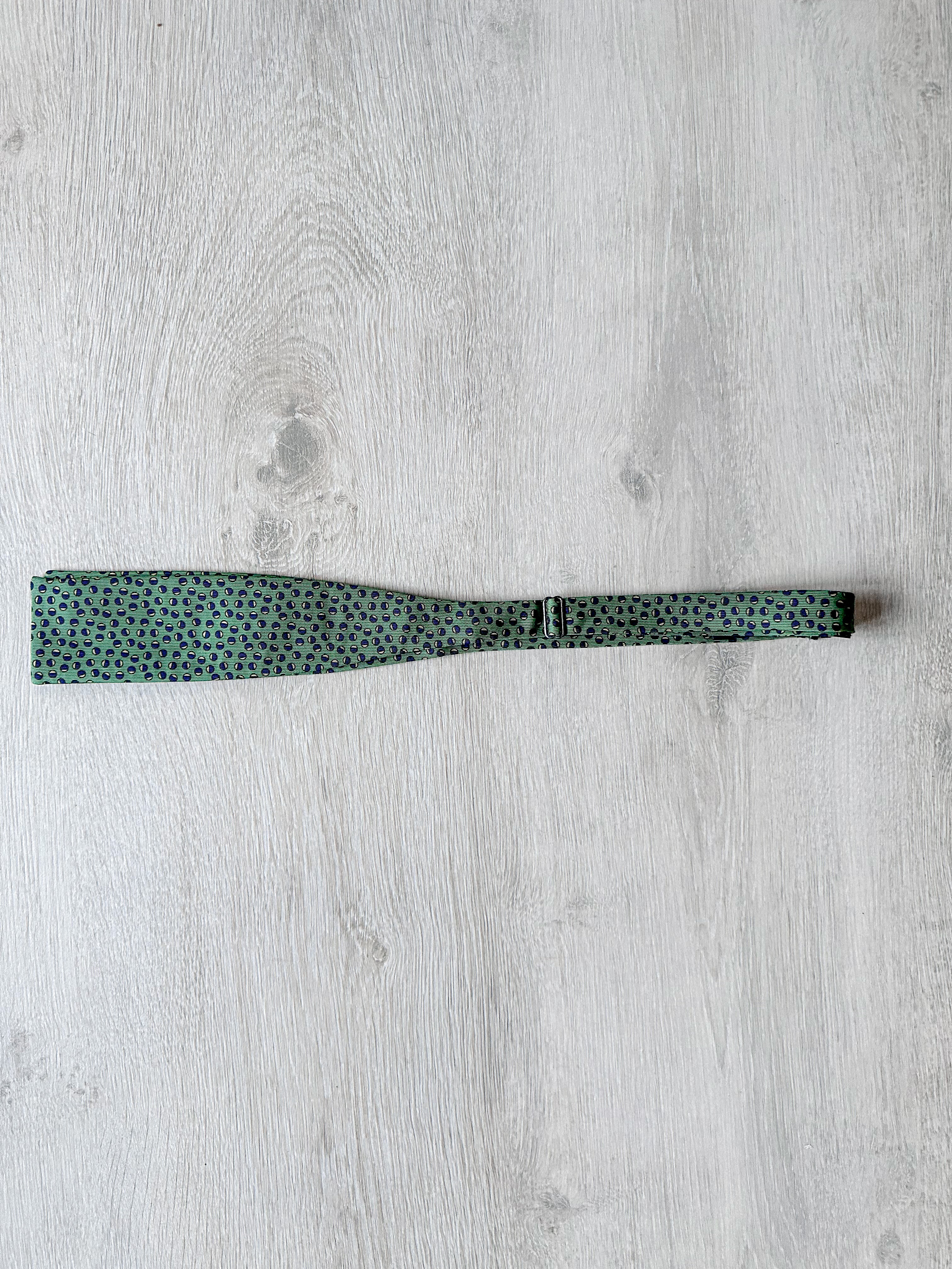 Drake's Green Abstract Circle Foulard Print Self Tie Bow Tie - House Of Huntington