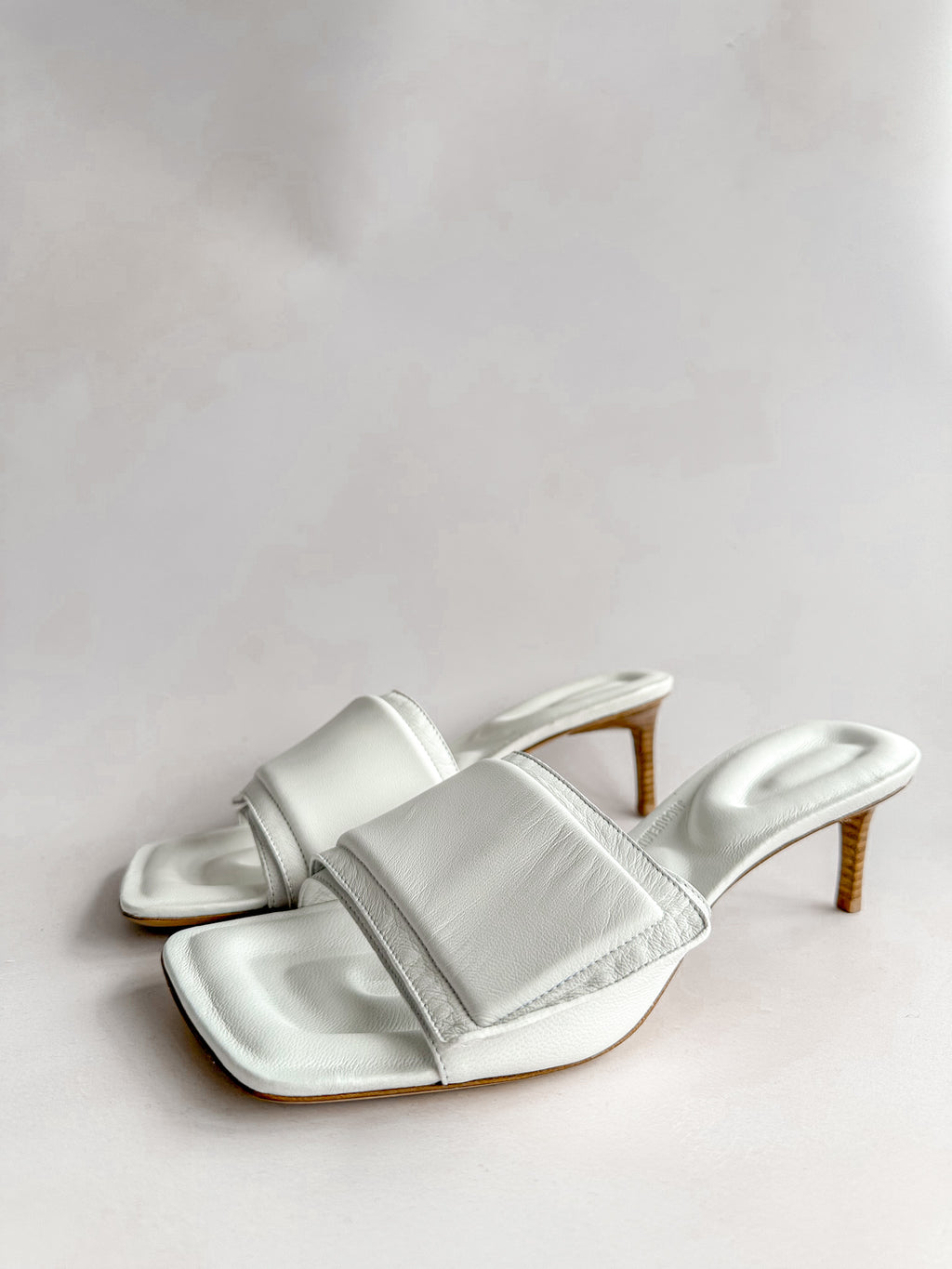Jacquemus White Les Mules Piscine Heels