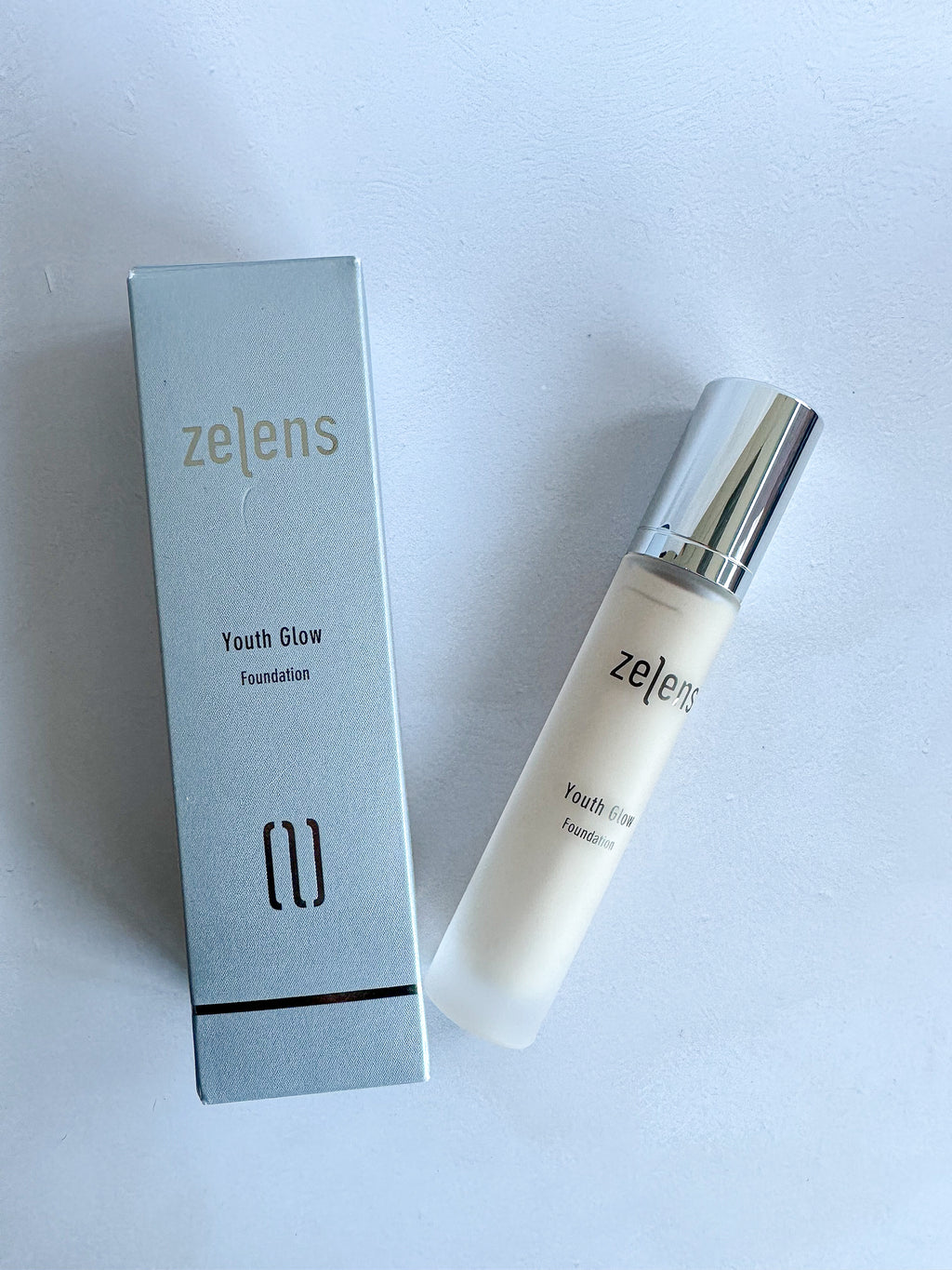 Zelens Youth Glow Foundation in Cameo 30ml