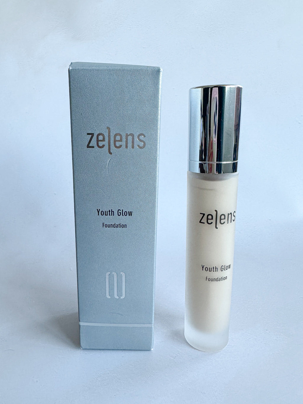 Zelens Youth Glow Foundation in Cameo 30ml