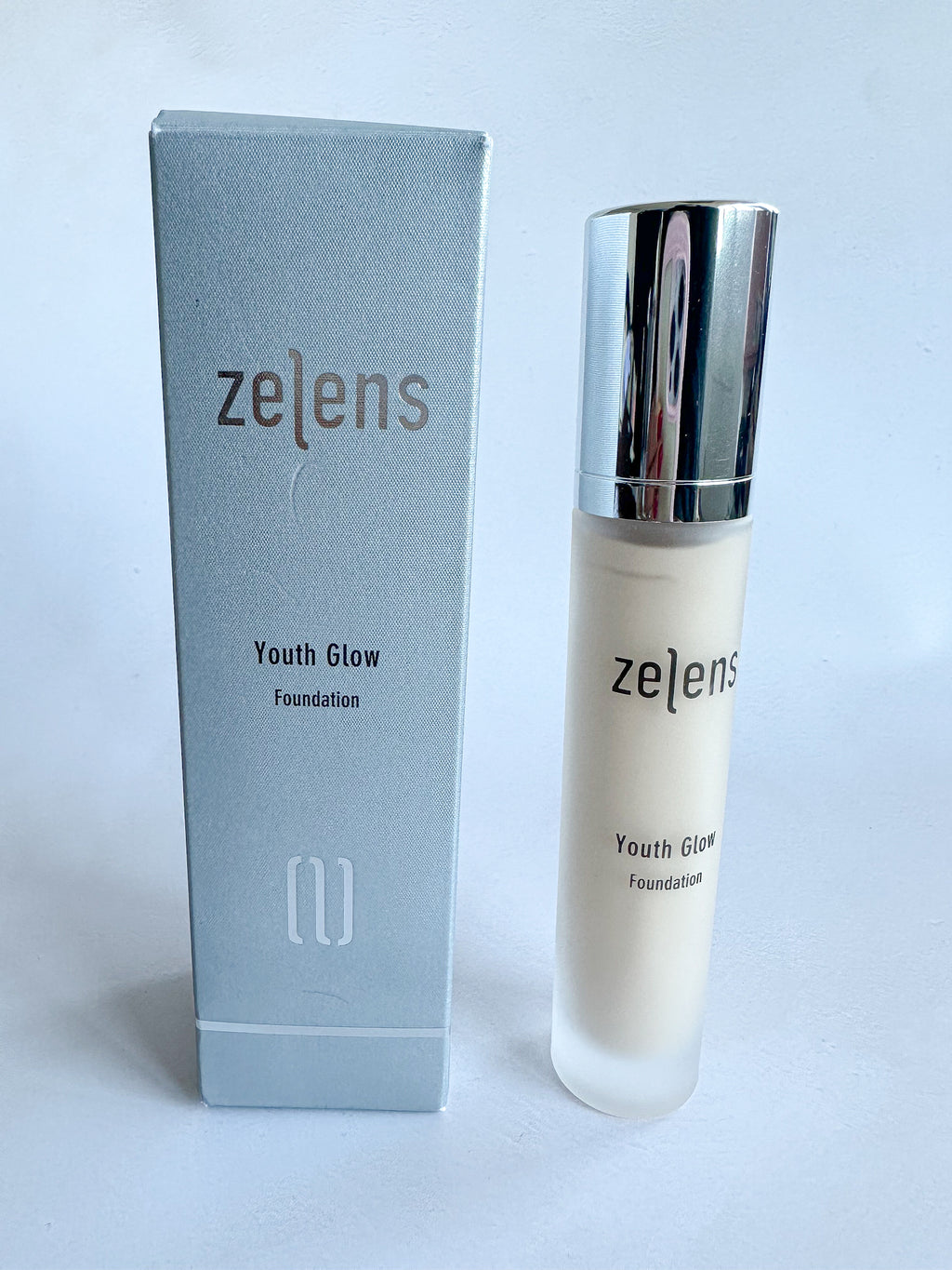 Zelens Youth Glow Foundation in Cameo 30ml