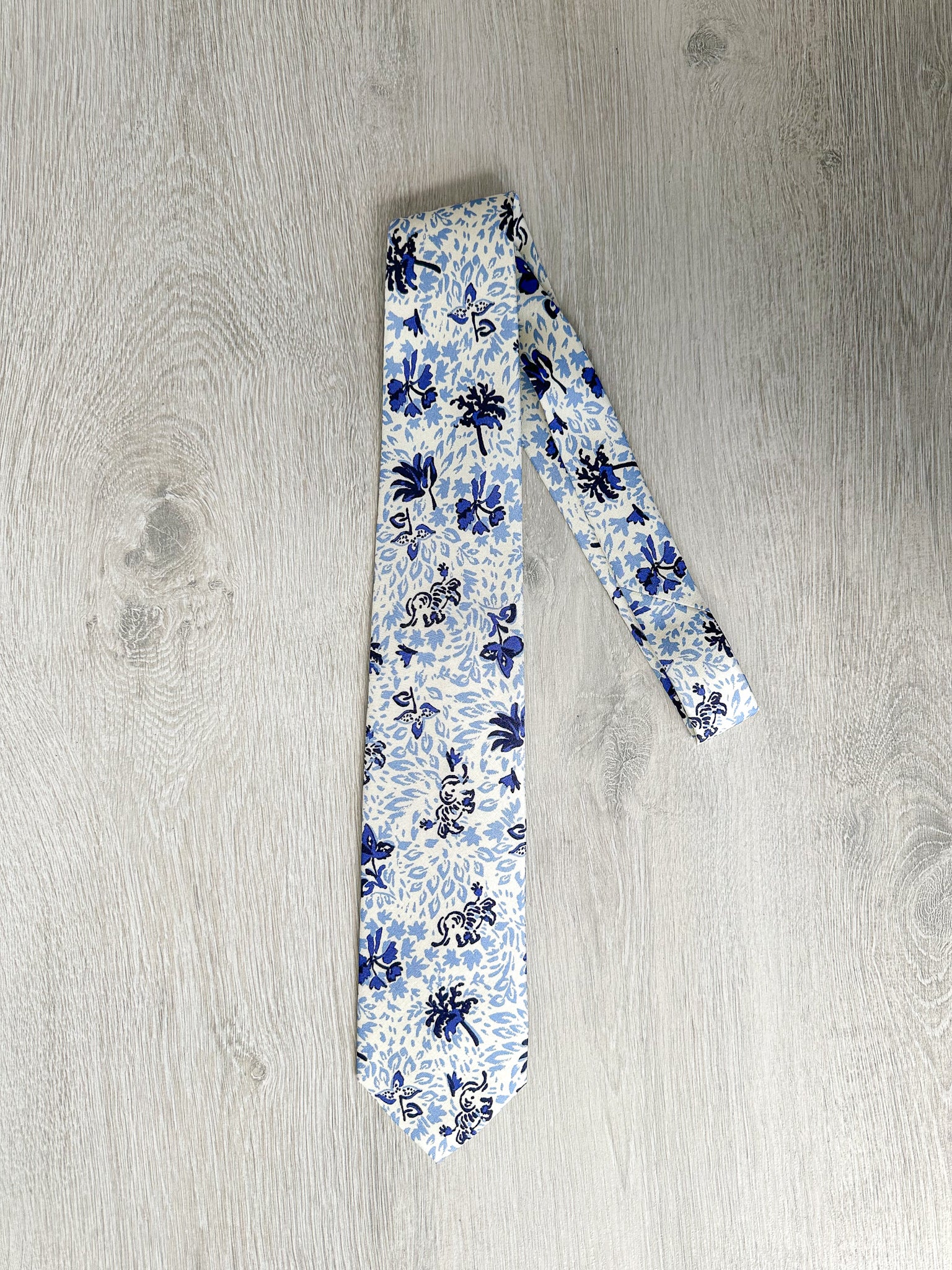 Drake's Blue White Floral Tropical Silk Tie - House Of Huntington