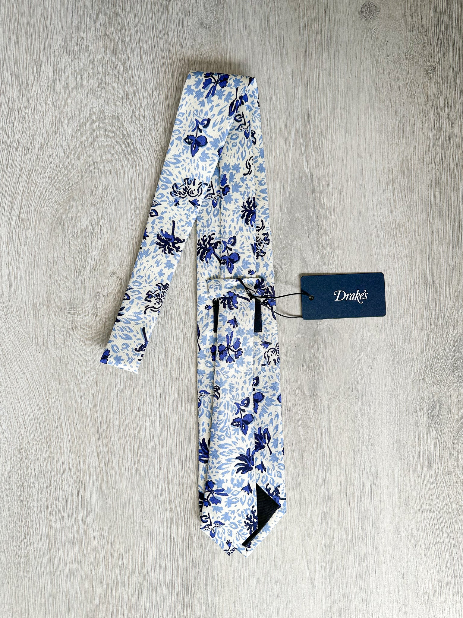 Drake's Blue White Floral Tropical Silk Tie - House Of Huntington