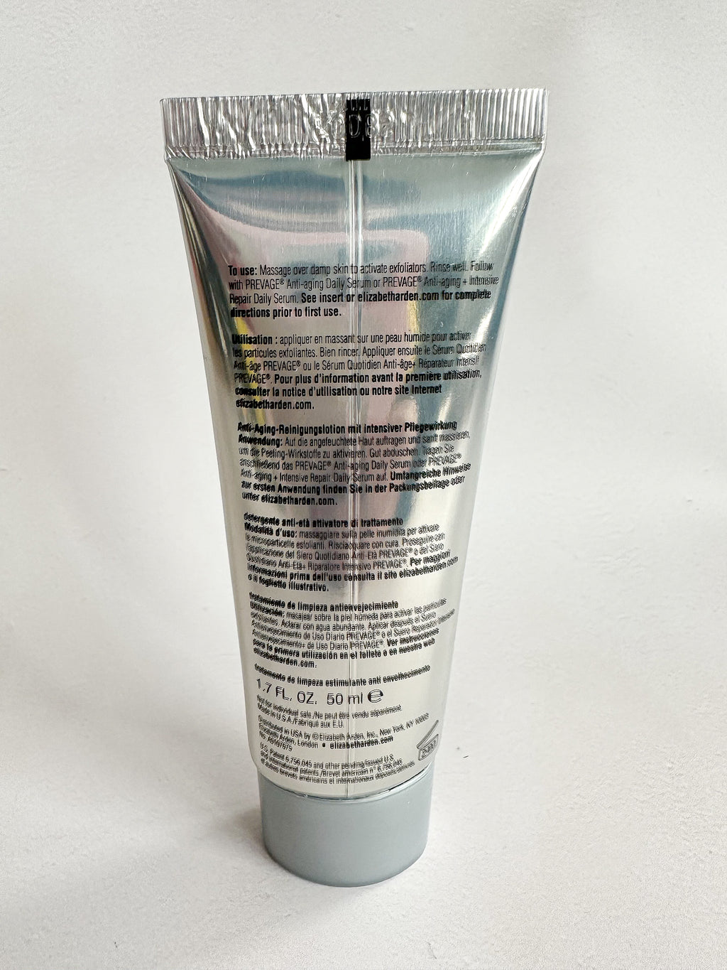 Elizabeth Arden Prevage Anti-Aging Hautpflege-Set (Prevage Serum in Originalgröße + Reinigungsgel + mehr) im Kulturbeutel