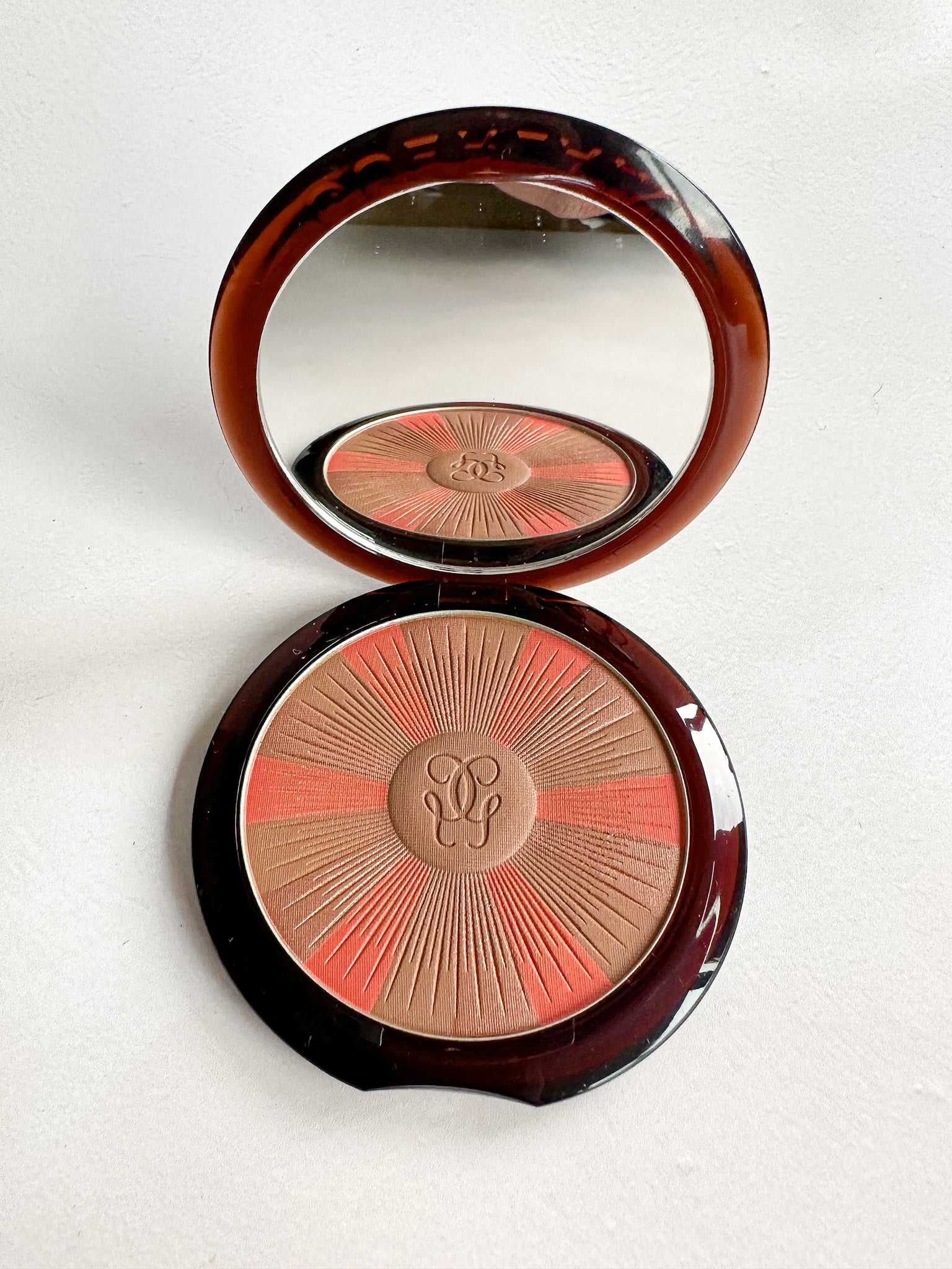 Guerlain Terracota Healthy Glow Bronzing Powder Shade 05 Deep Warm