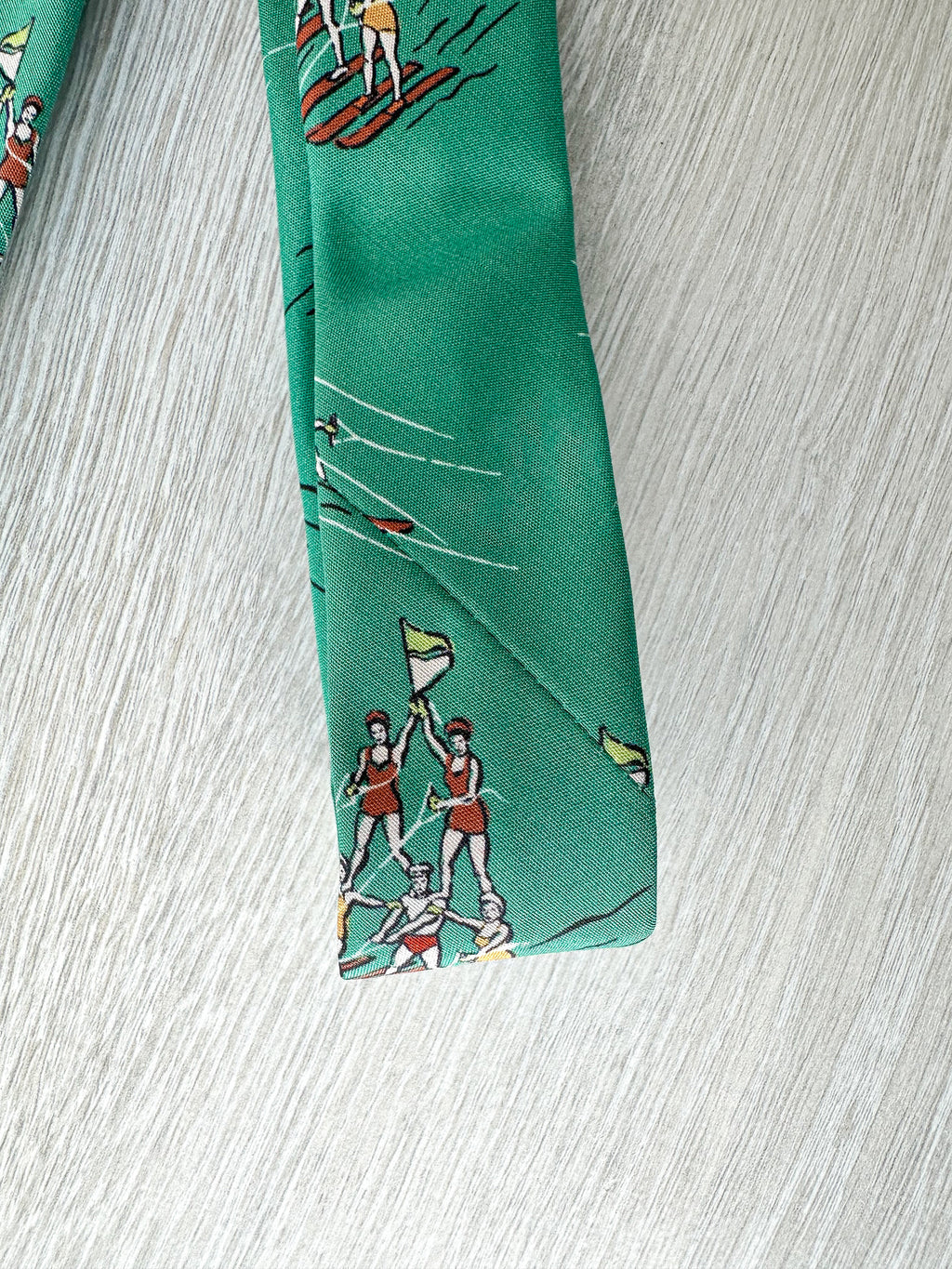 Drake's Green Water Ski Girls Pattern Tie - House Of Huntington