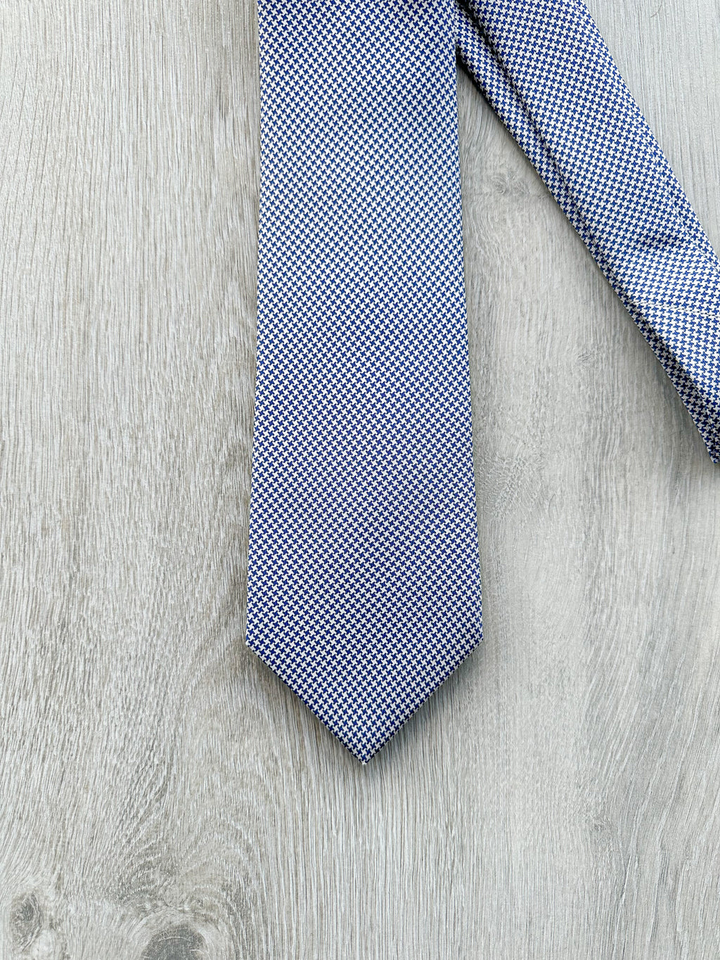 E Marinella Navy Blue White Dogtooth Print Silk Tie