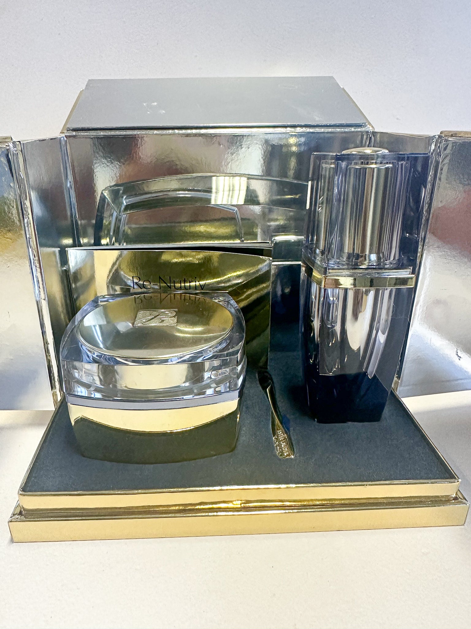 Estée Lauder Re-Nutriv Re-Creation Face Creme and Night Serum Set