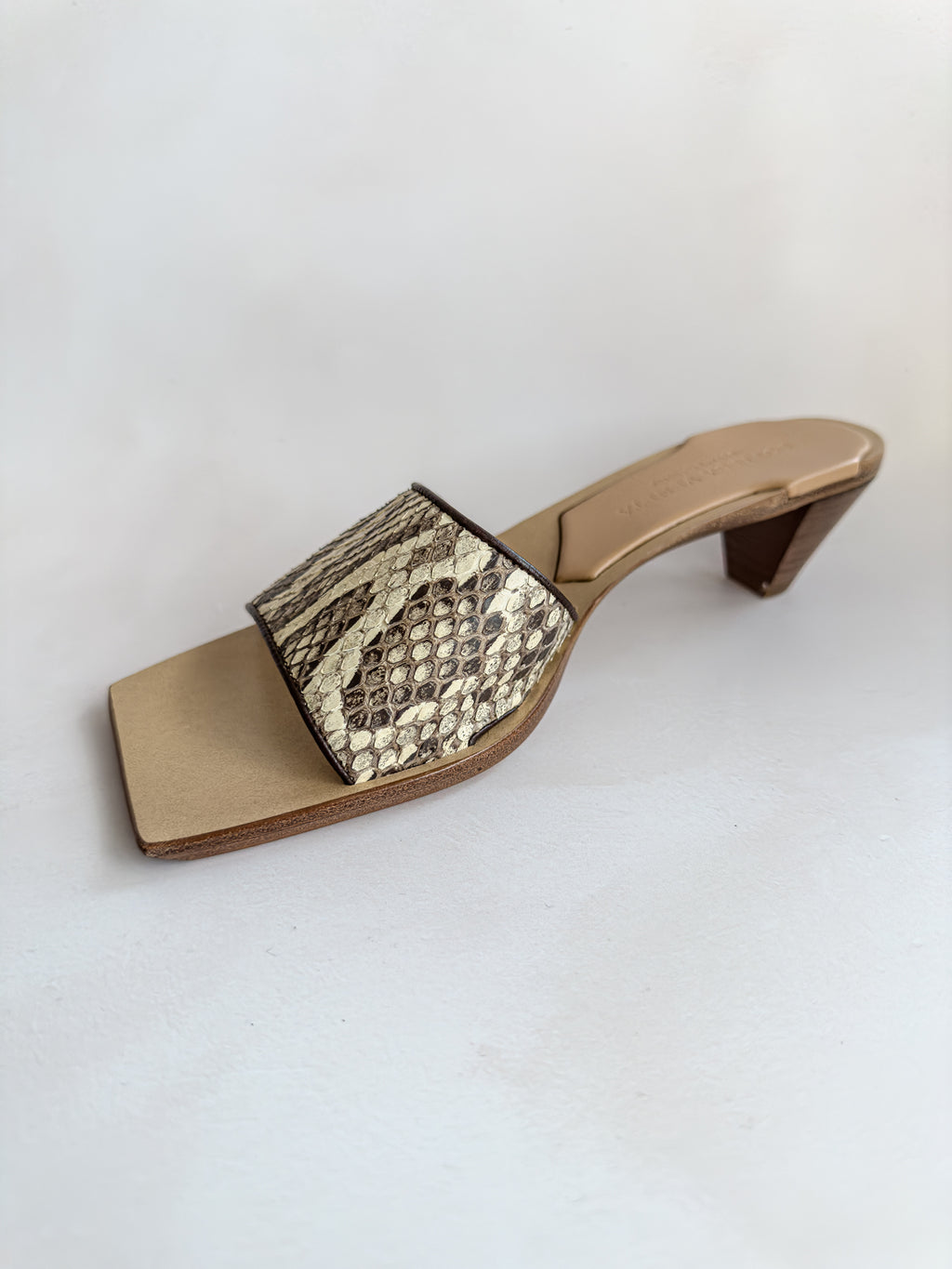 Bottega Veneta Dubai Exclusive Ravello Python Leather Mules