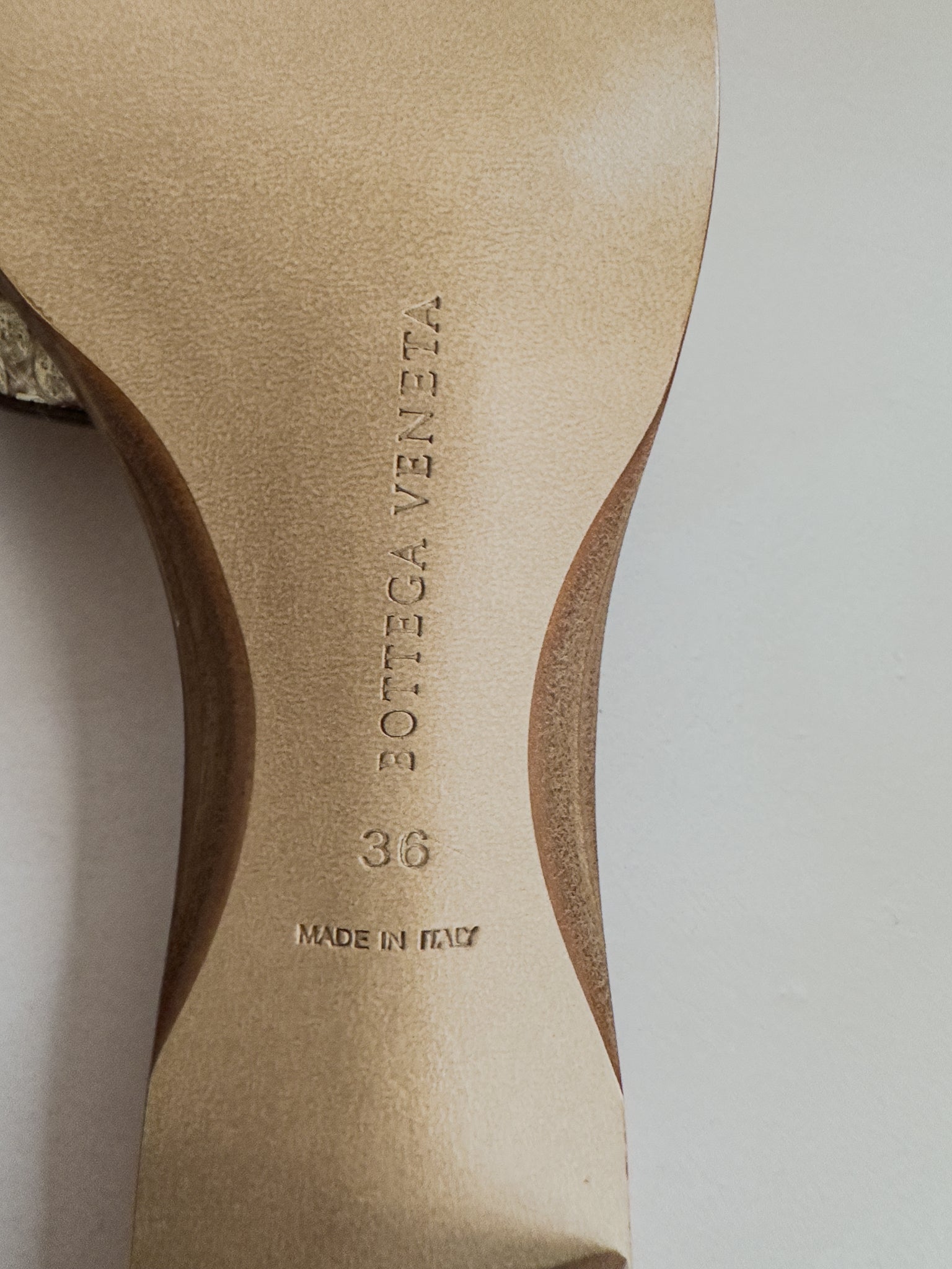 Bottega Veneta Dubai Exclusive Ravello Python Leather Mules