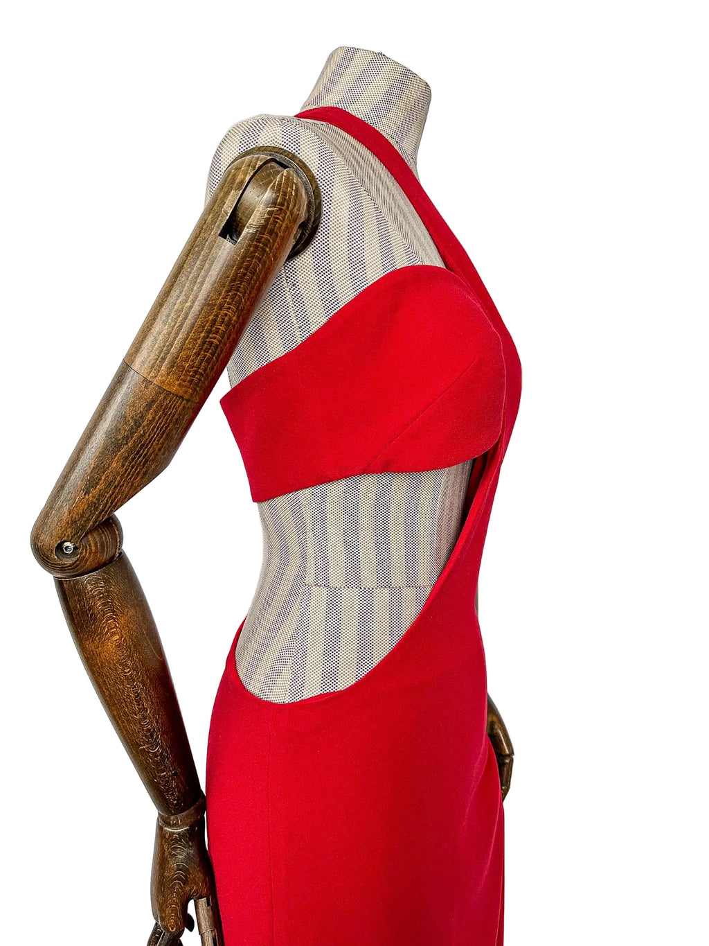 Mônot Red Cut-Out Thigh High Slit Leg Gown