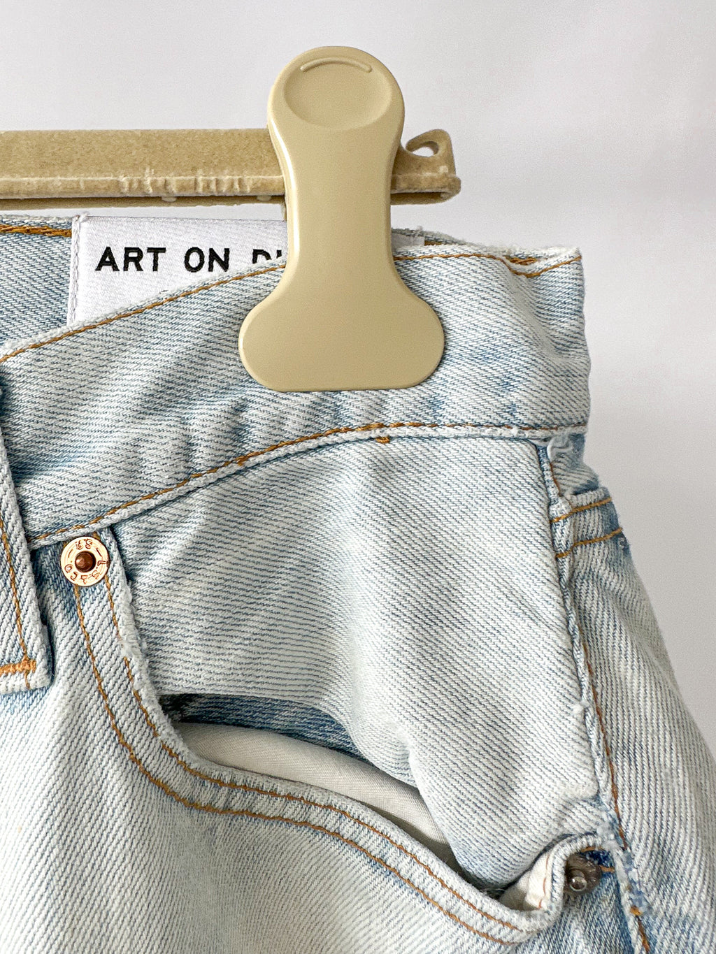 Gallery Dept – Levi 5001 Ken – Überarbeitete Vintage-Jeans mit zerrissener Lackierung