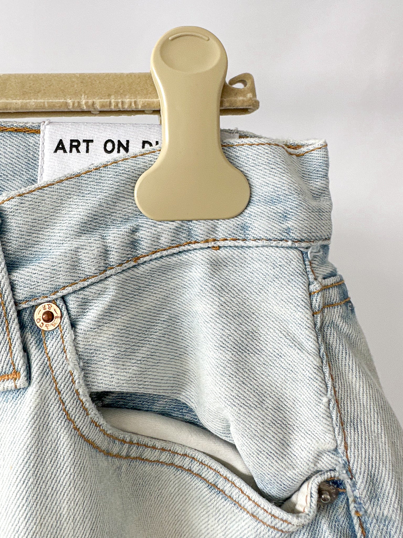 Gallery Dept – Levi 5001 Ken – Überarbeitete Vintage-Jeans mit zerrissener Lackierung