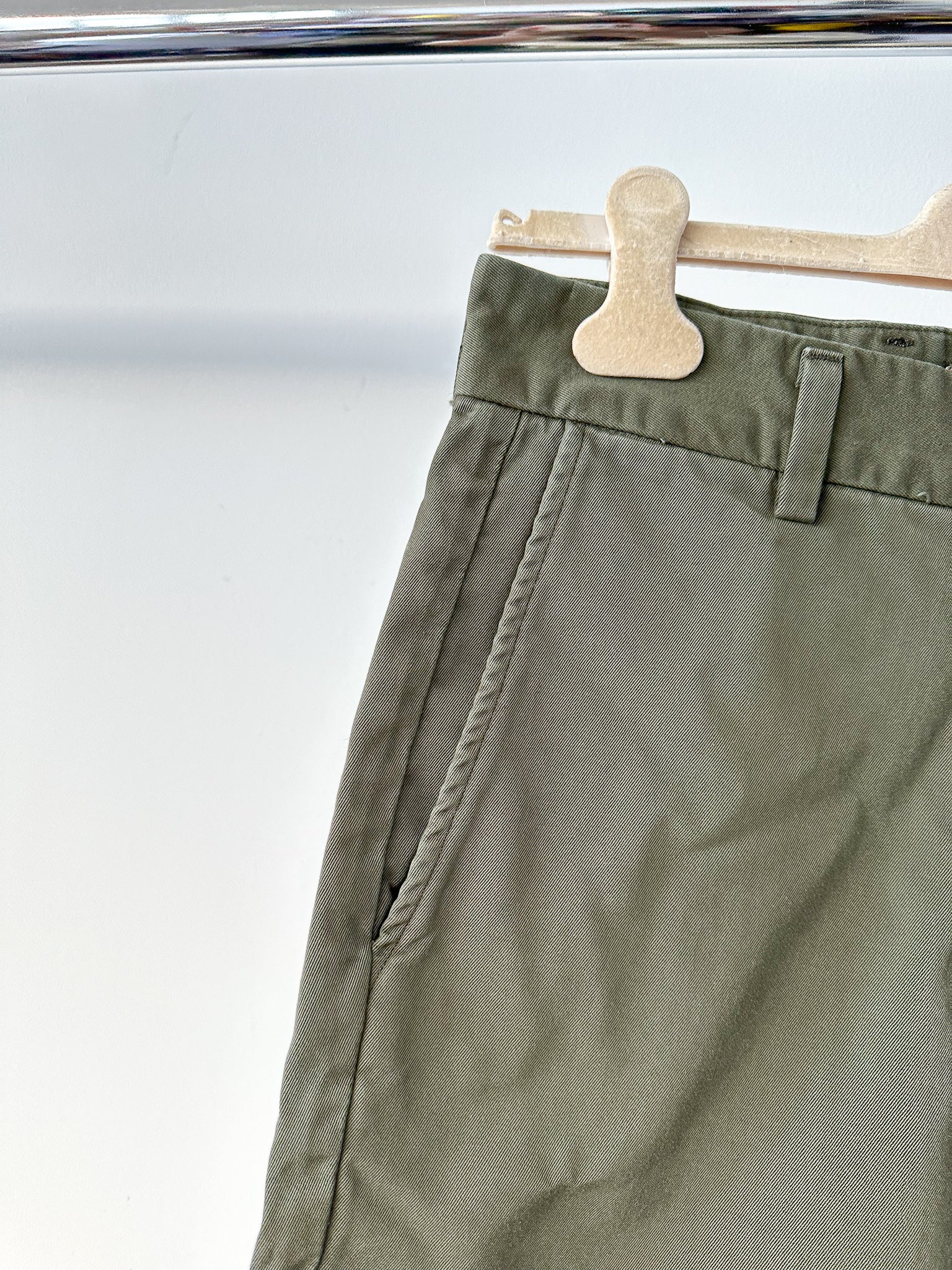 Agolde Herren Vinson Chino-Shorts aus Baumwolle mit mittlerer Leibhöhe, Moosgrün
