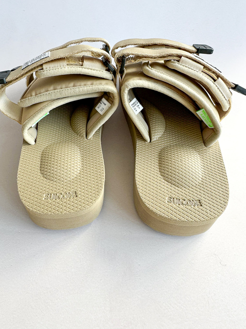 Suicoke Sandal Sliders  in Beige