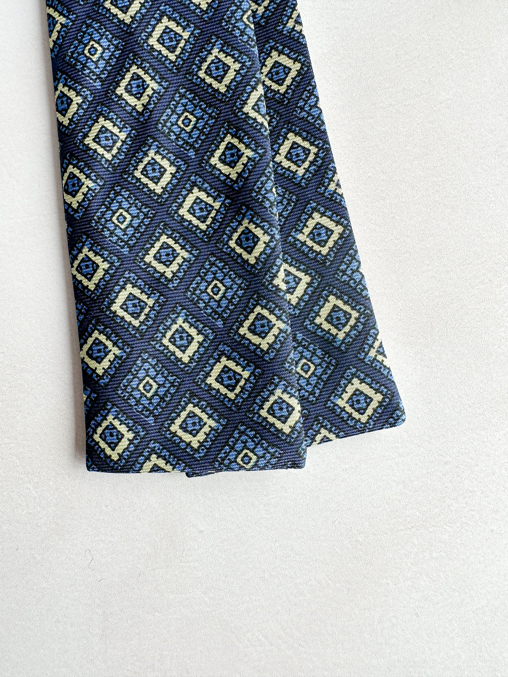 Drake's Navy Foulard Diamond Mosaic Silk Bow Tie