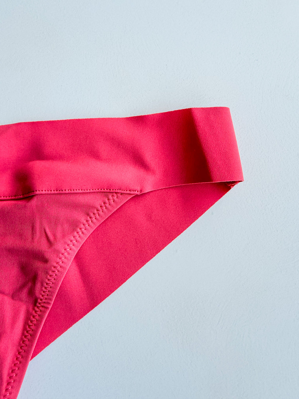 Bas de bikini string rose Sacha Pain De Sucre