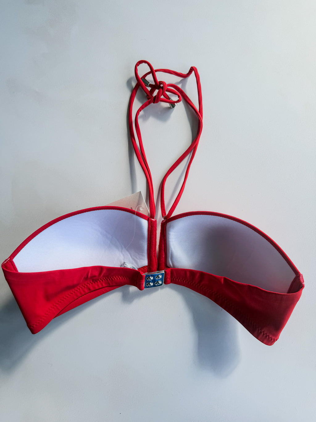 Haut de bikini rouge Lya à encolure dos nu Pain De Sucre