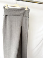 Jupe longue fendue Skims grise en maille texturée