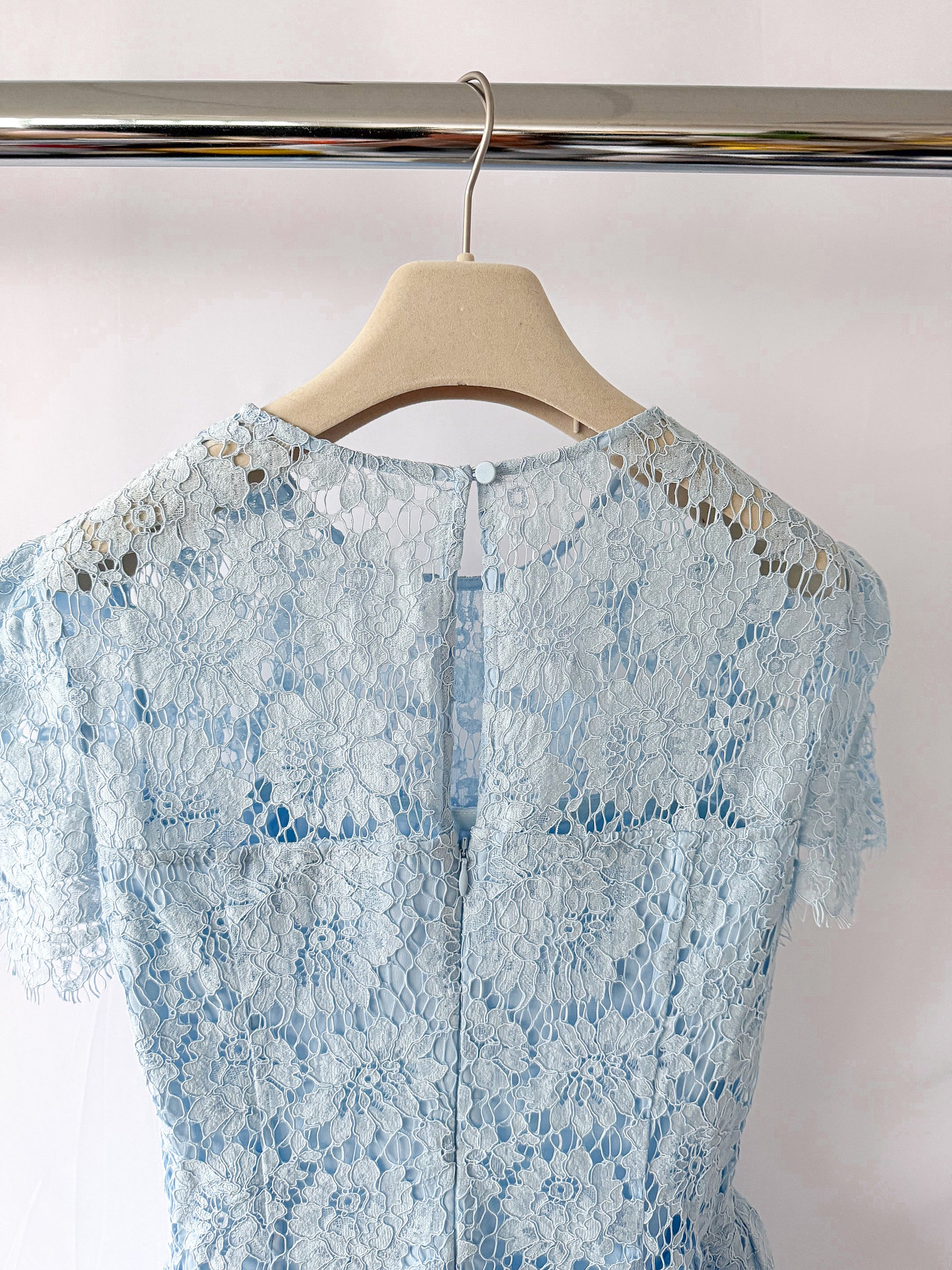 Self-Portrait x Disney Blue Floral-Lace Short-Sleeves Woven Midi Dress