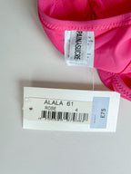 Pain De Sucre Bikinihose mit Rüschen und knapper Bedeckung in Alala Rio Multicolor