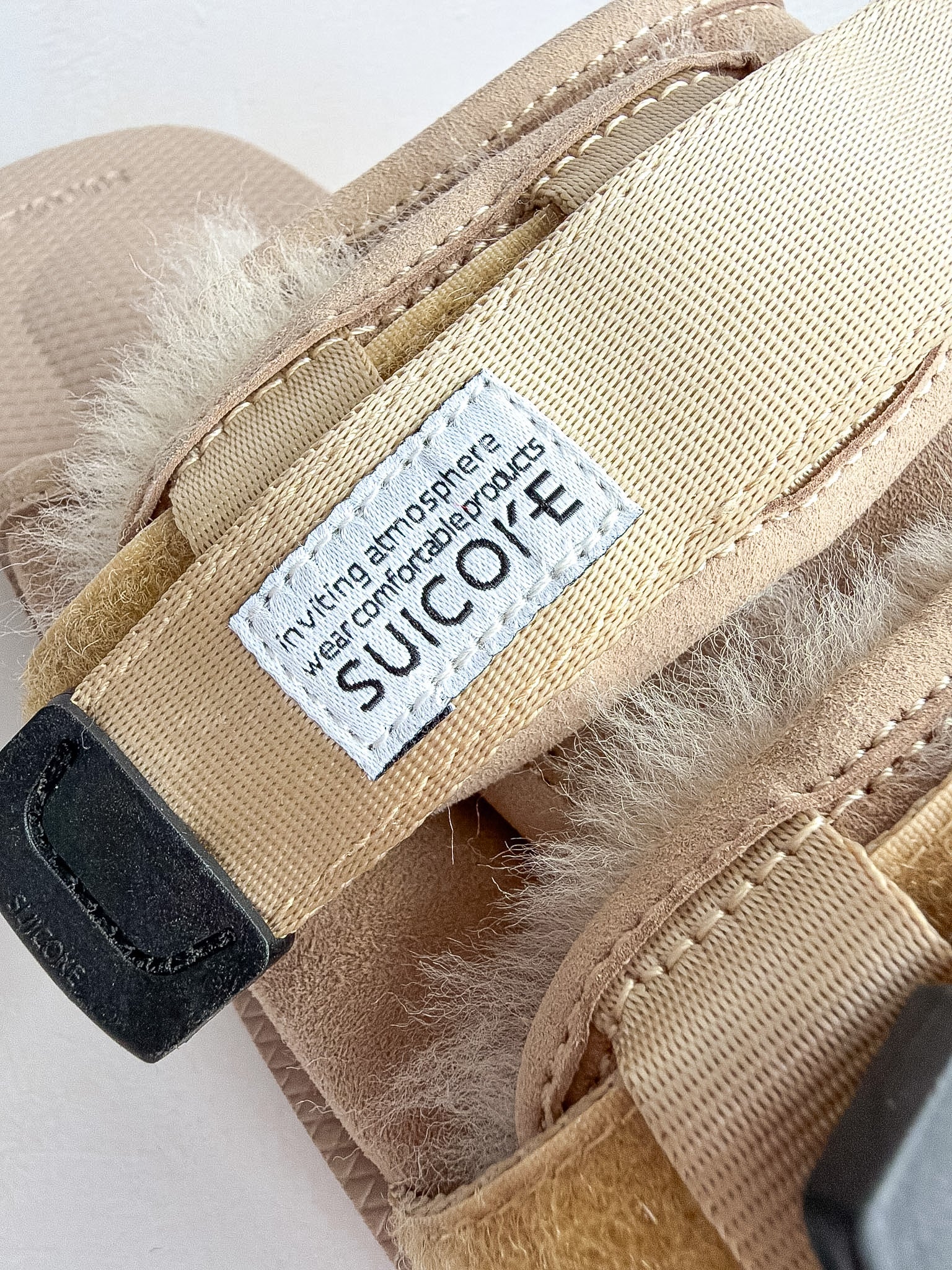 Suicoke Moto Cab Beige Shearling Sandals Sliders NO BOX