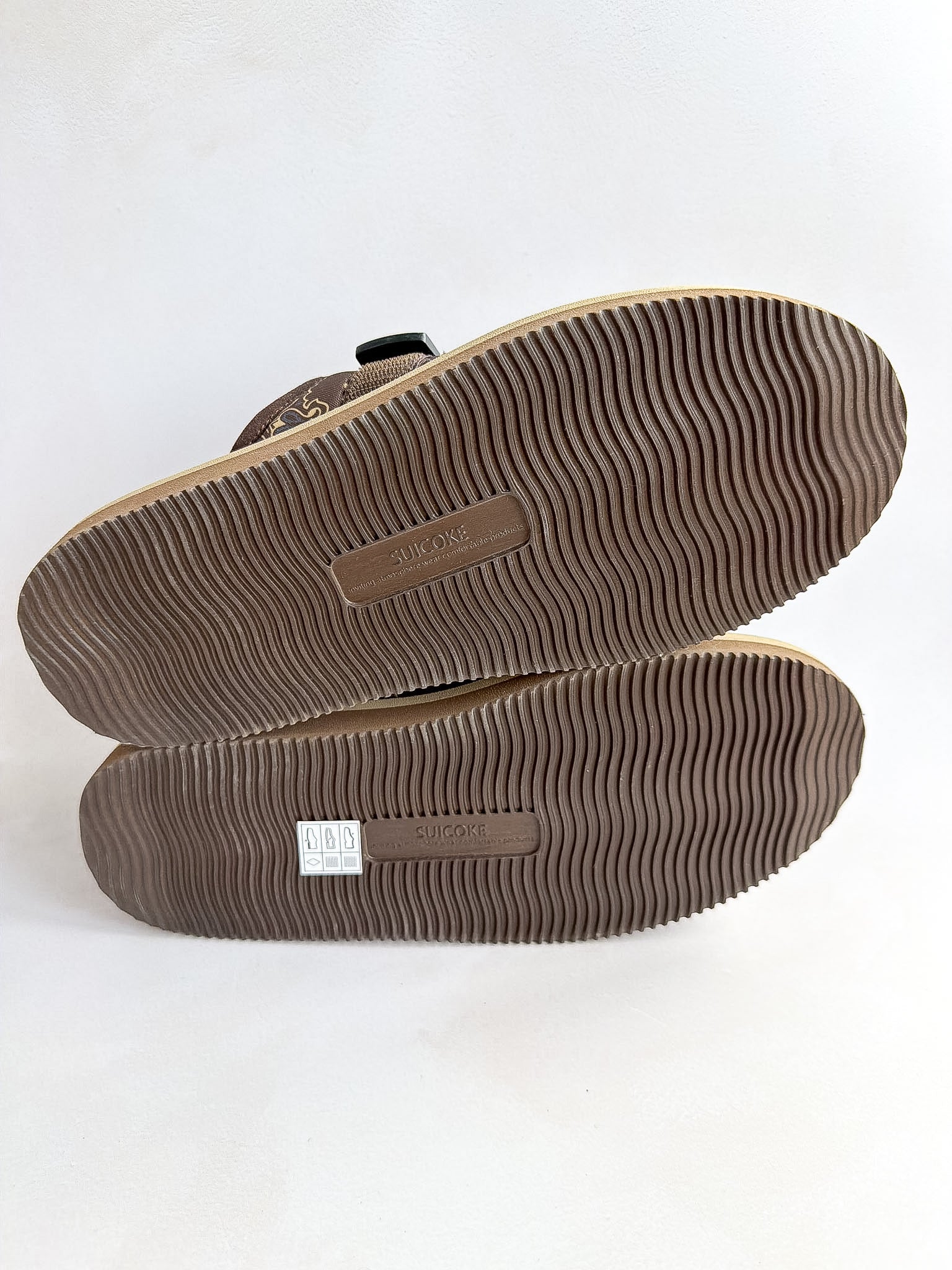 Suicoke Zavo Cab Brown Paisley Slip On Strap Mule Sandals