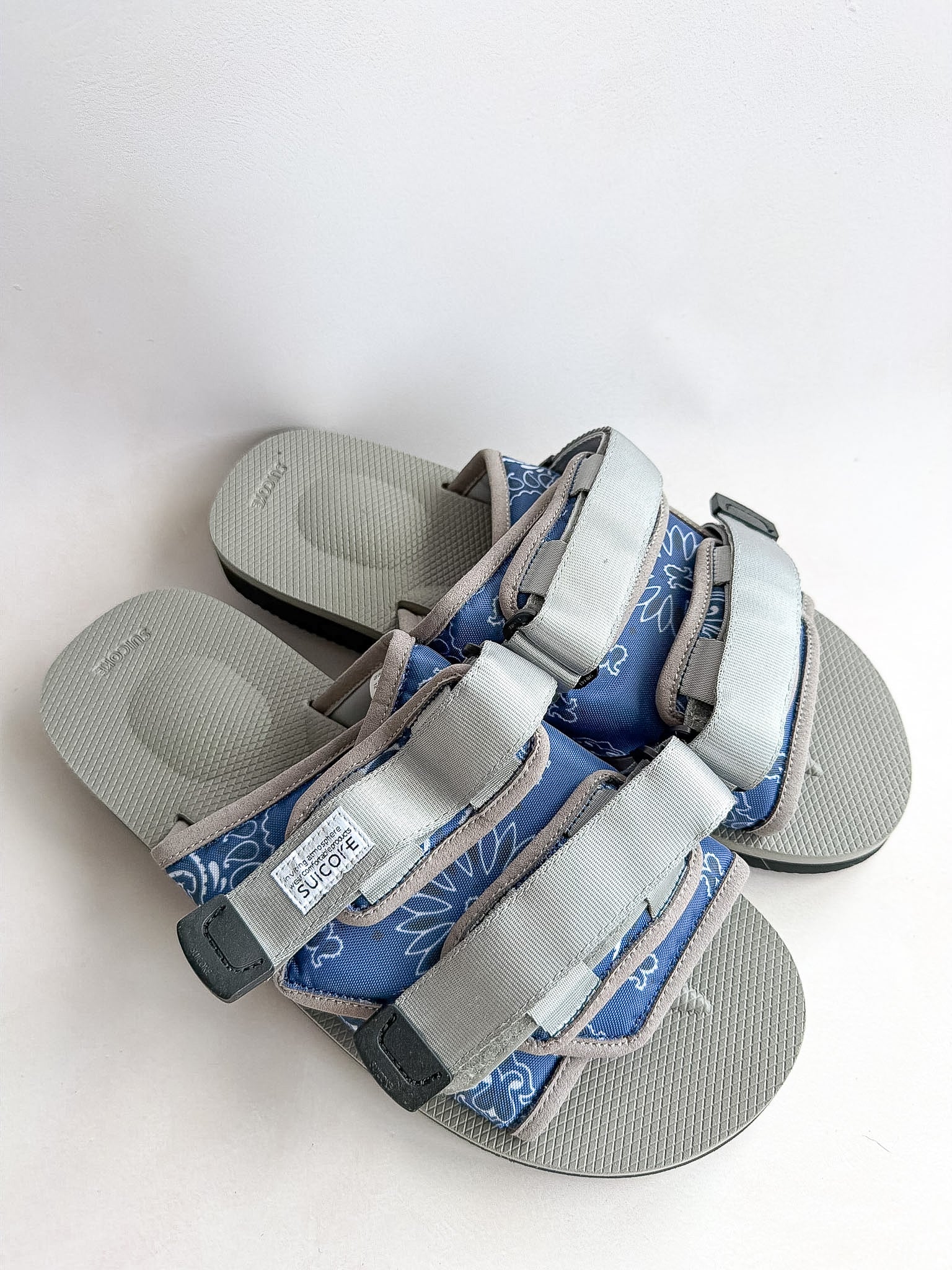 Suicoke Moto Cab Blue Paisley Sandals Sliders