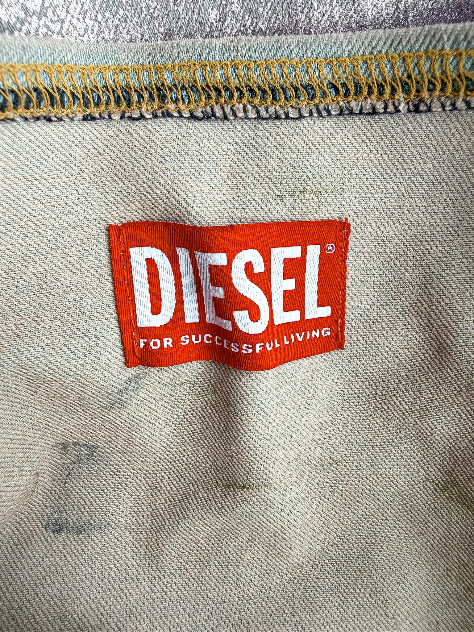 Diesel De-Top1-Fsd Crystal Embellished Logo Plaque Top