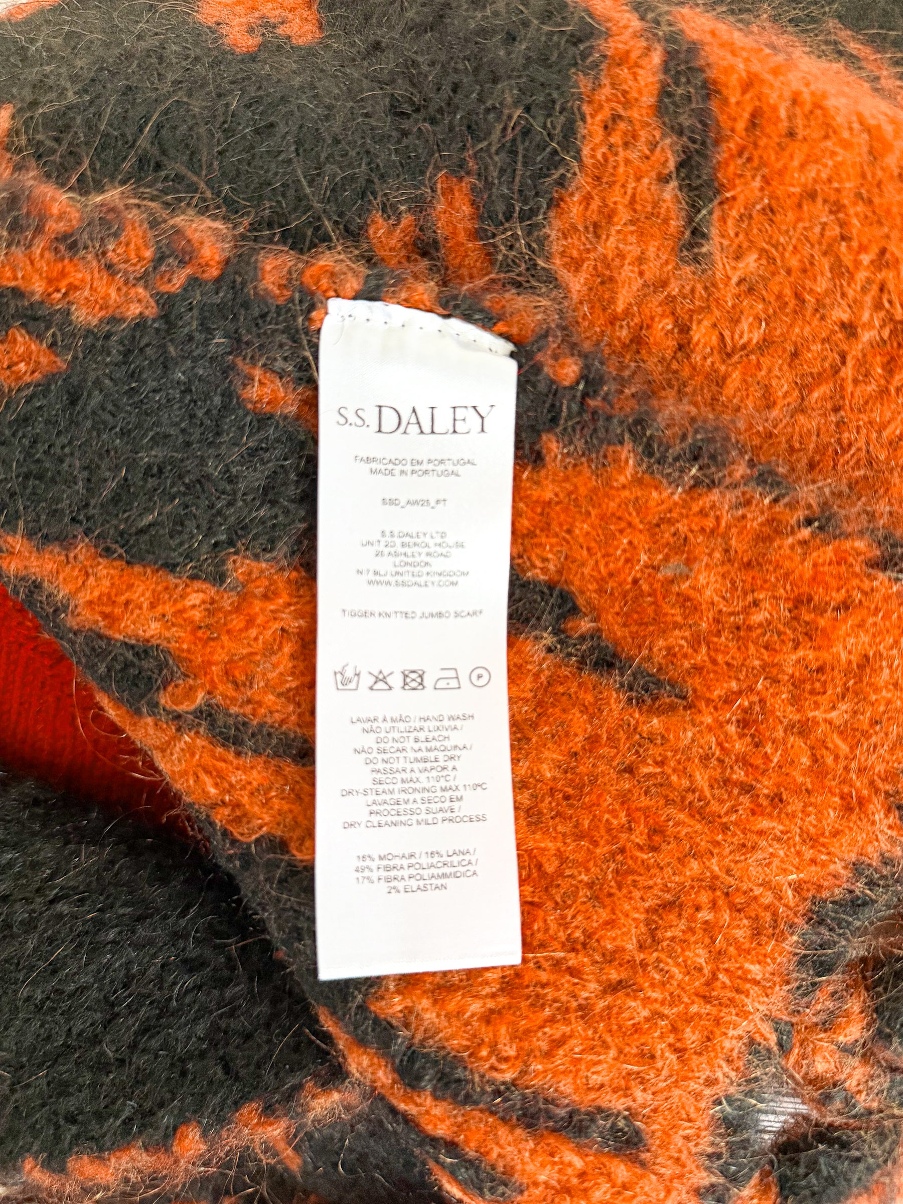 S.S.DALEY x Disney Winnie the Pooh TIGGER Stripe Mohair Scarf