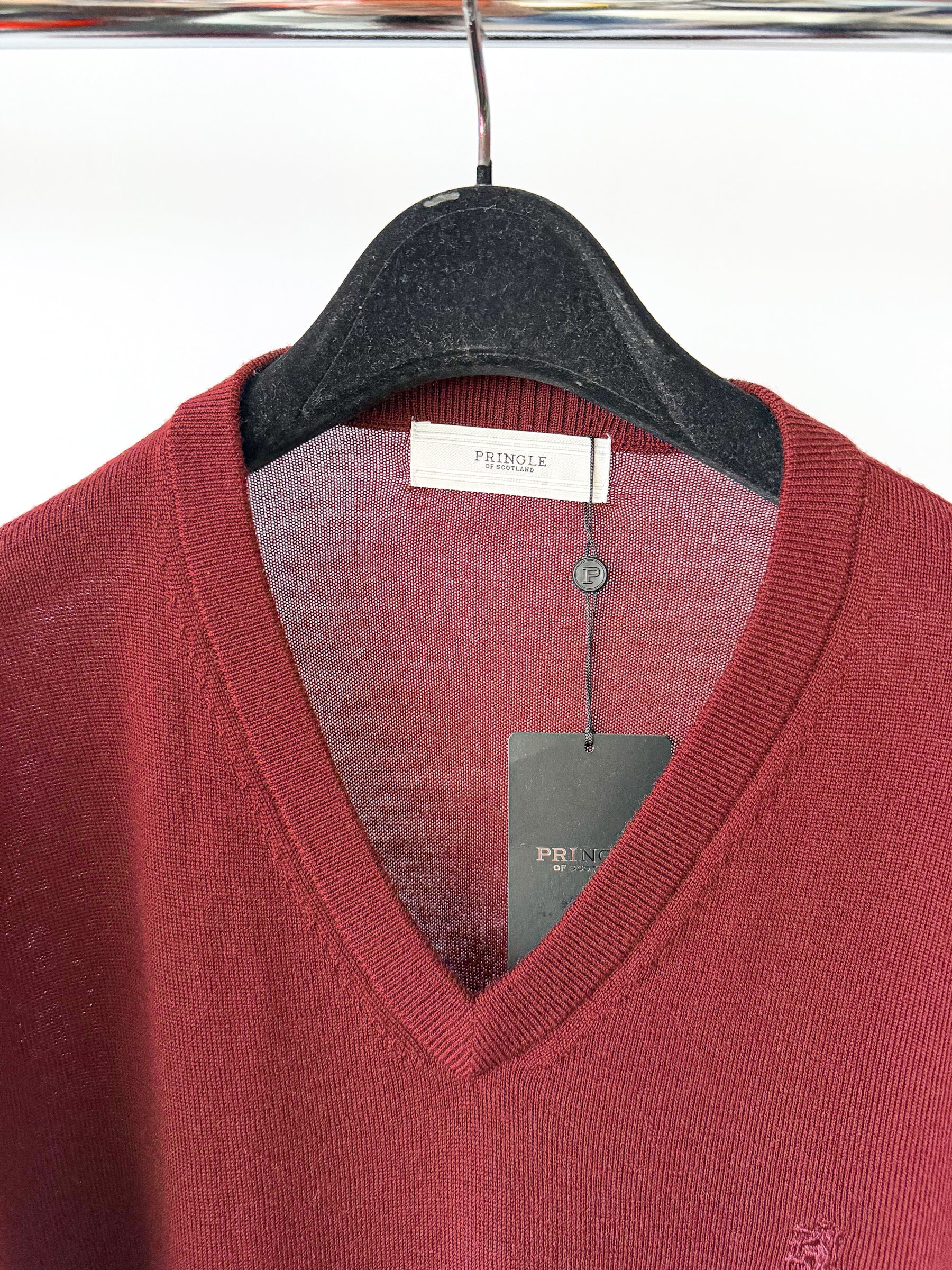 Pringle Of Scotland V Neck Extra Fine Merino Wool Jumper In Burgundy
