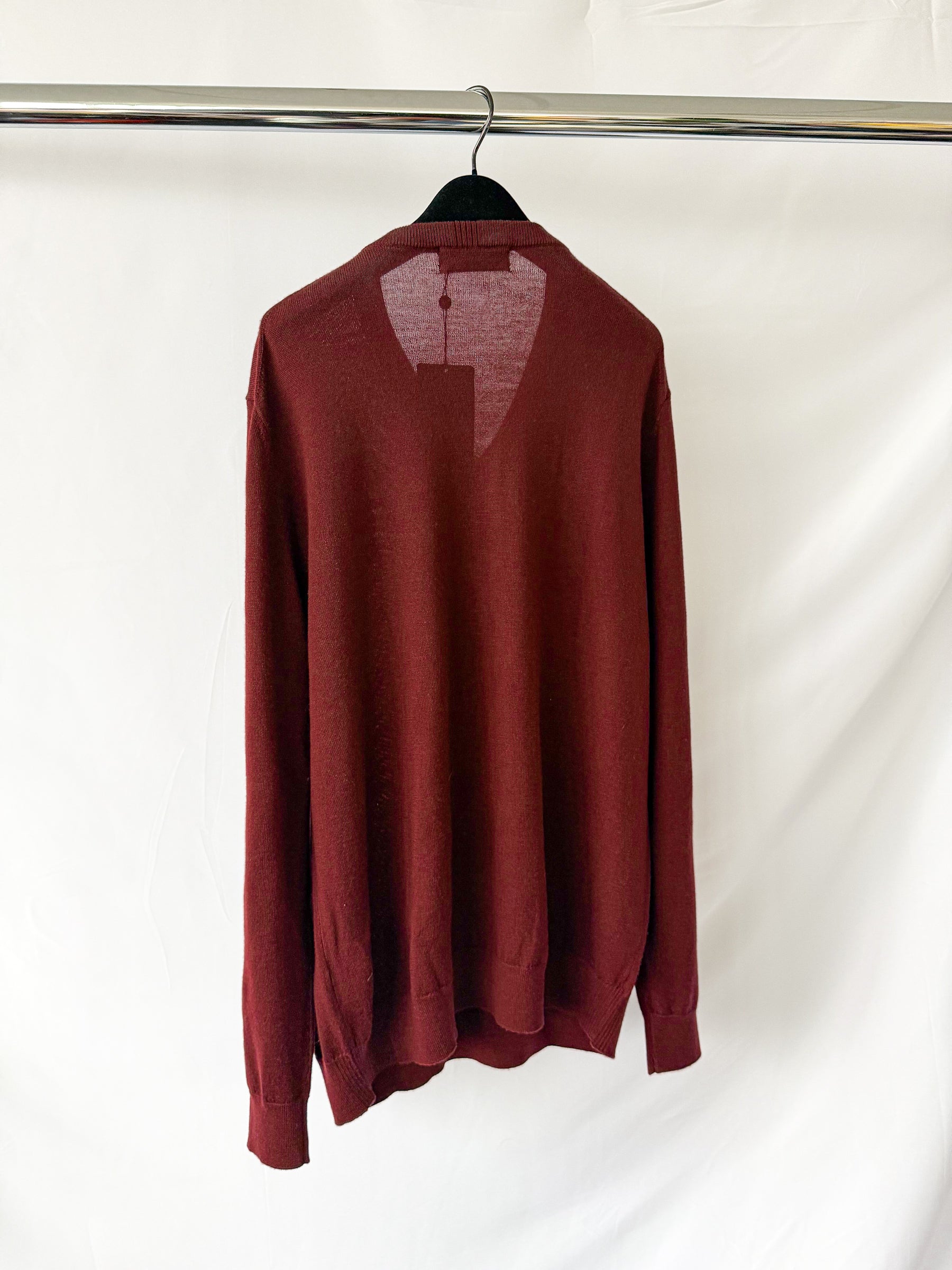 Pringle Of Scotland V Neck Extra Fine Merino Wool Jumper In Burgundy