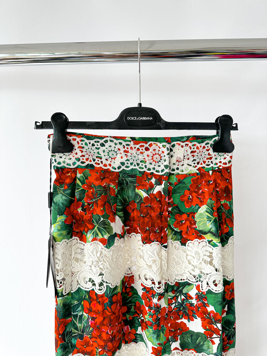 Dolce & Gabbana Red Floral Guipure Portofino Lace Panel Skirt