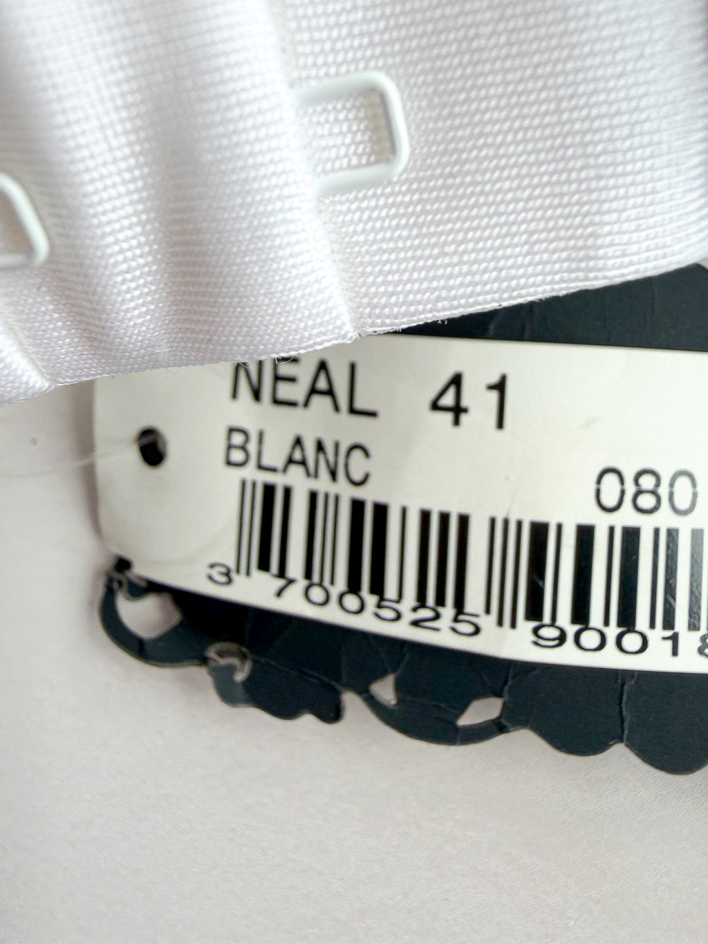Pain De Sucre White French Lace Padded Strapless Bra in Neal