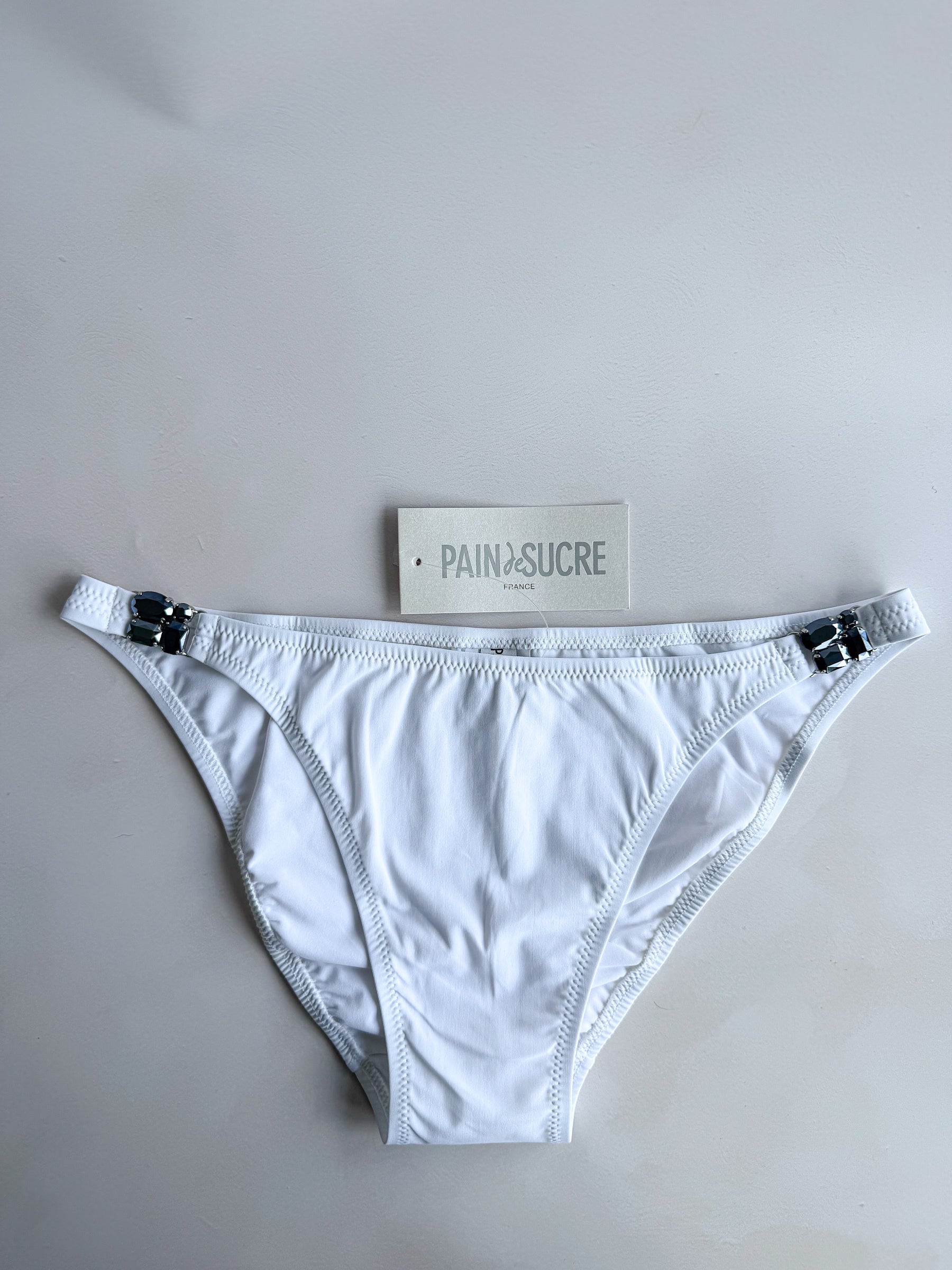 Pain De Sucre White Jewel Sides Bikini Bottom in Nipy