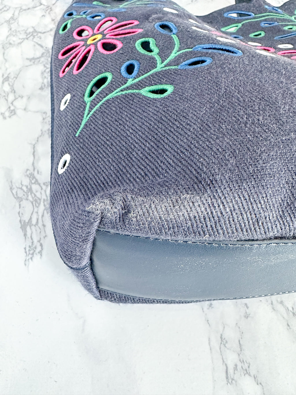 Chloé Kamilla North/South Floral Broderie Anglaise Embroidered Linen Tote Crossbody Handbag